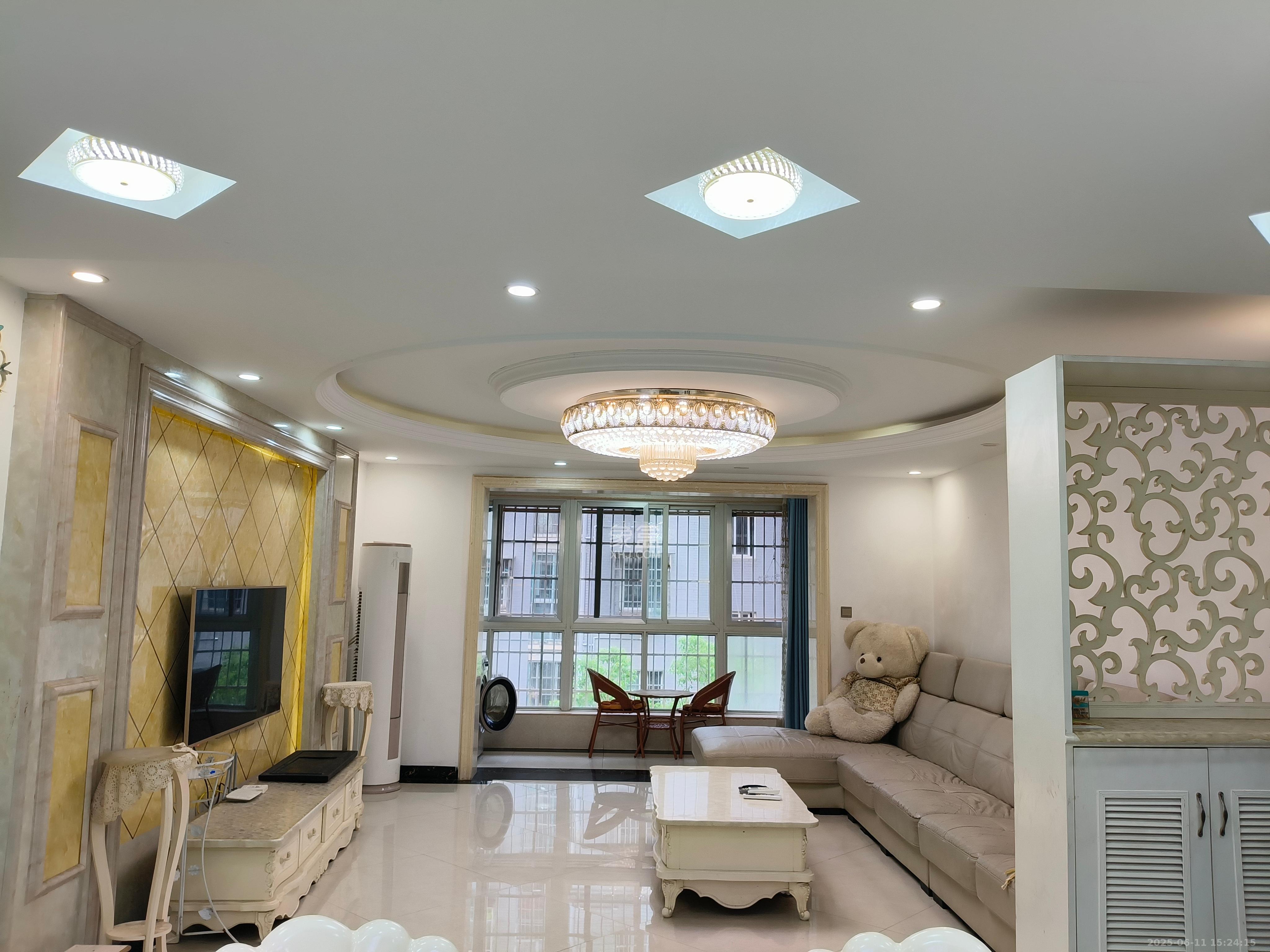 方略学府佳境  4室2厅2卫    2300.0元/月 方略学府佳境  4室2厅2卫    2300.0元/月