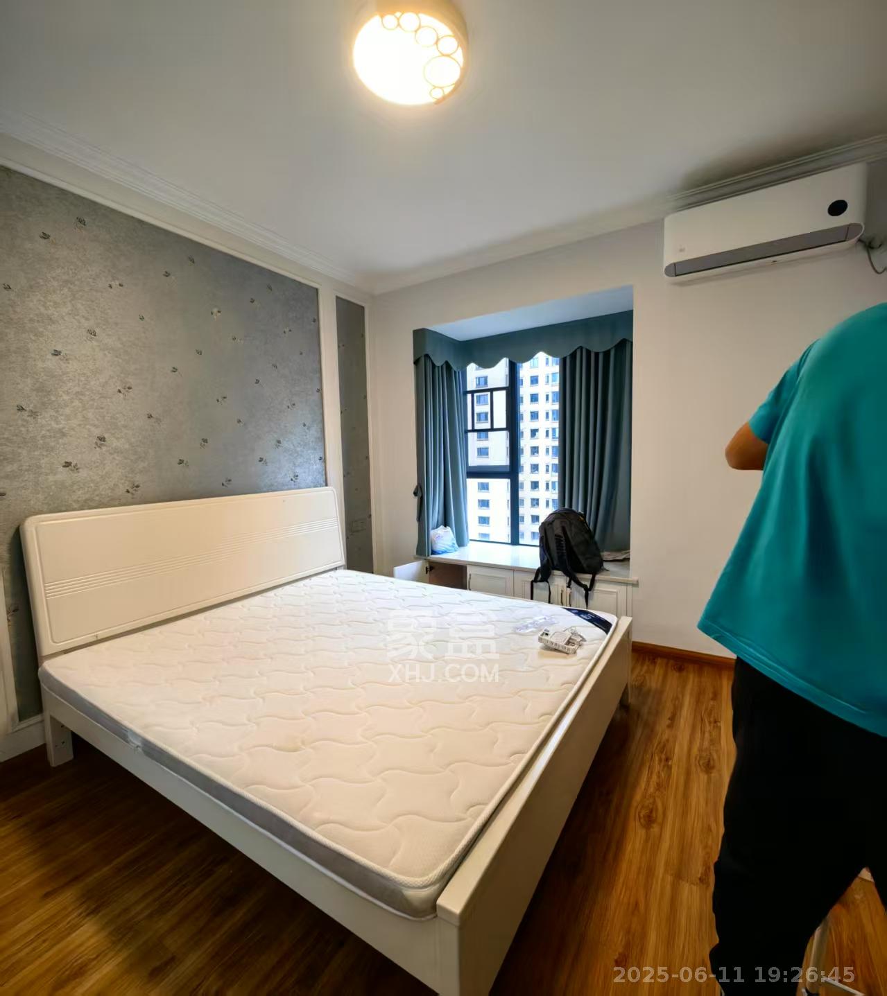 中建嘉和城  3室2厅2卫    3200.0元/月室内图