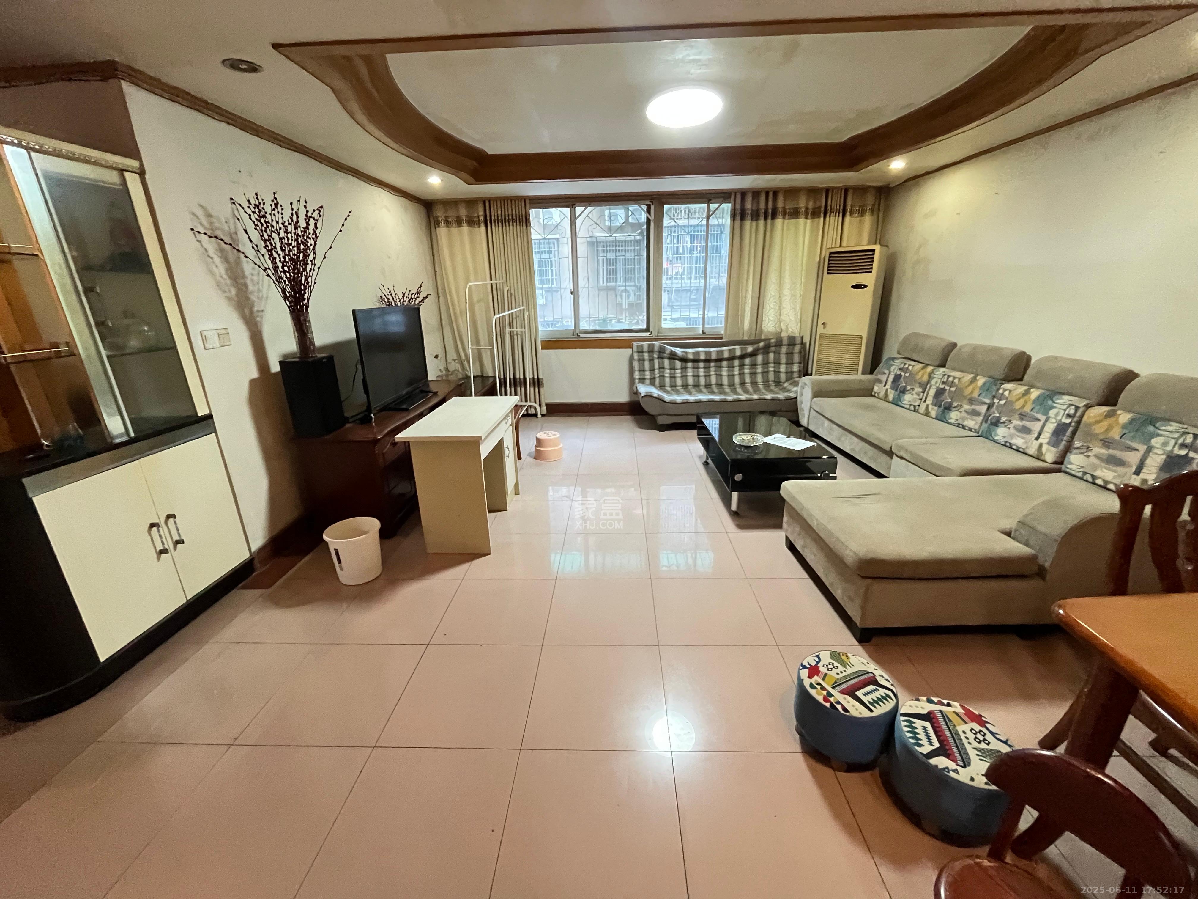 湘江航运宿舍  3室2厅1卫    1800.0元/月 湘江航运宿舍  3室2厅1卫    1800.0元/月室内图