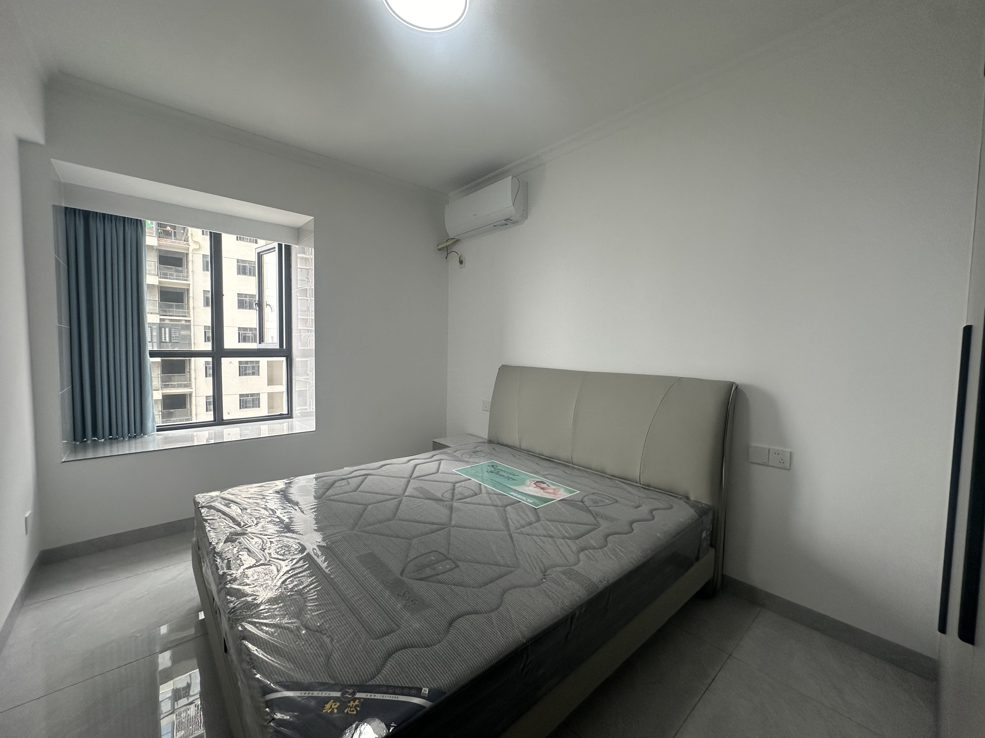 互助小区电梯房 3室2厅2卫 2000.0元/月 互助小区电梯房 3室2厅2卫 2000.0元/月室内图