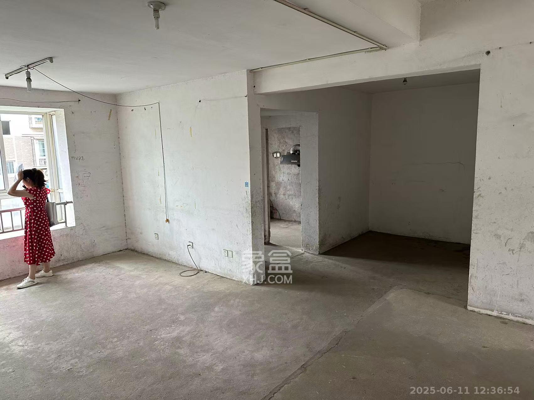 绿洲景芳  3室2厅2卫    1200.0元/月 绿洲景芳  3室2厅2卫    1200.0元/月室内图