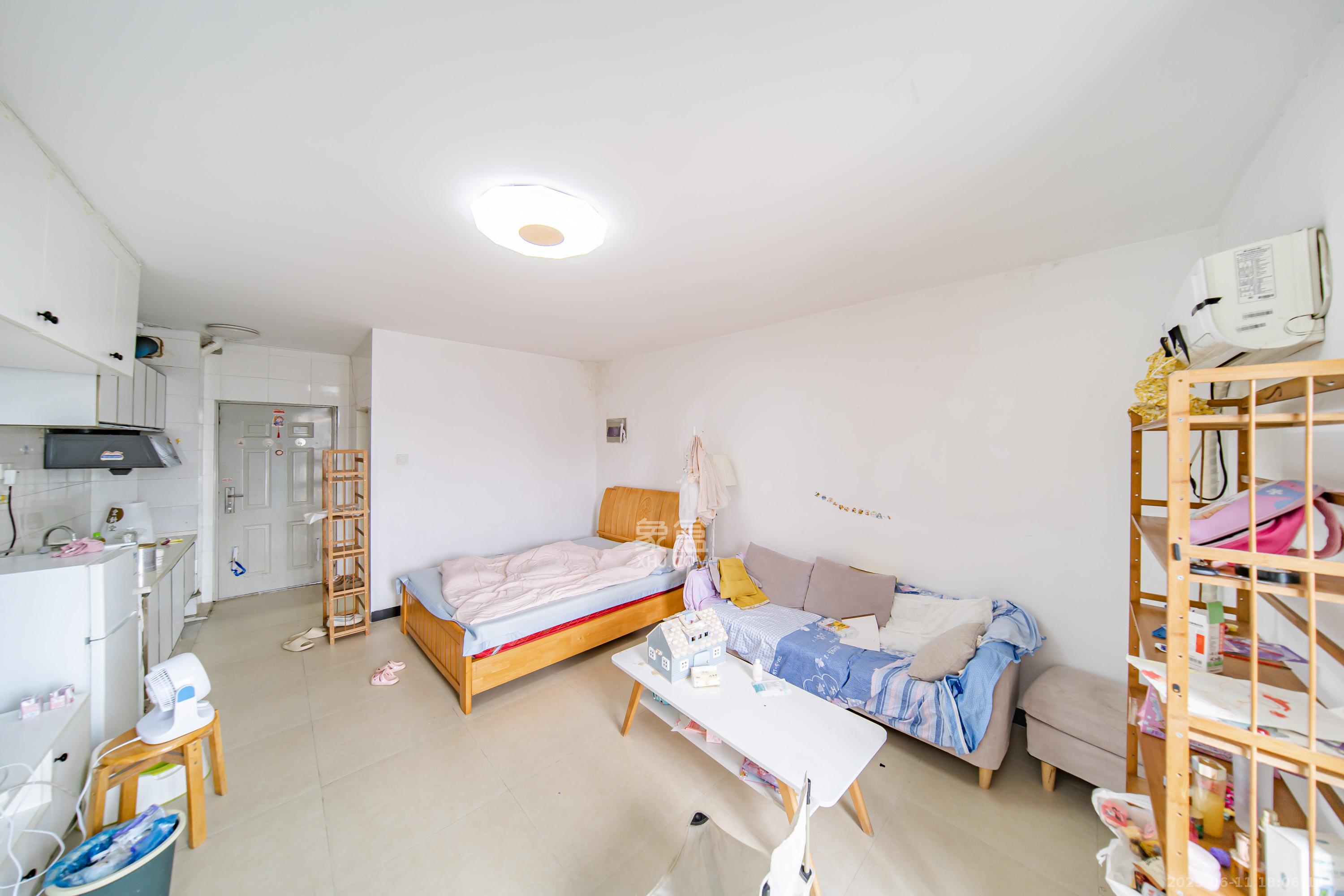 阳光100二期  1室1厅1卫    24.8万 阳光100二期  1室1厅1卫    24.8万卧室