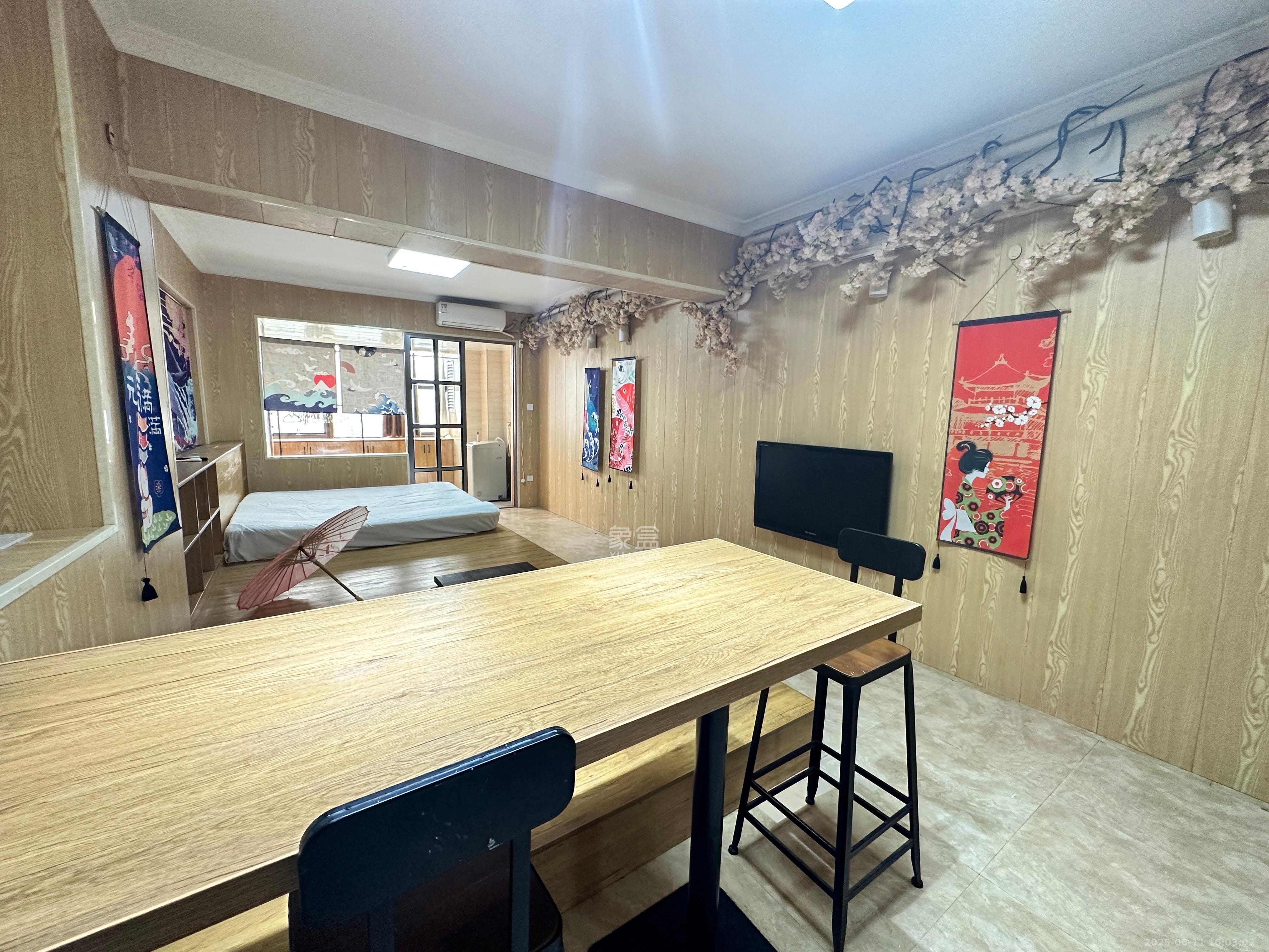 建鑫二期  1室1厅1卫    26.8万 建鑫二期  1室1厅1卫    26.8万客厅