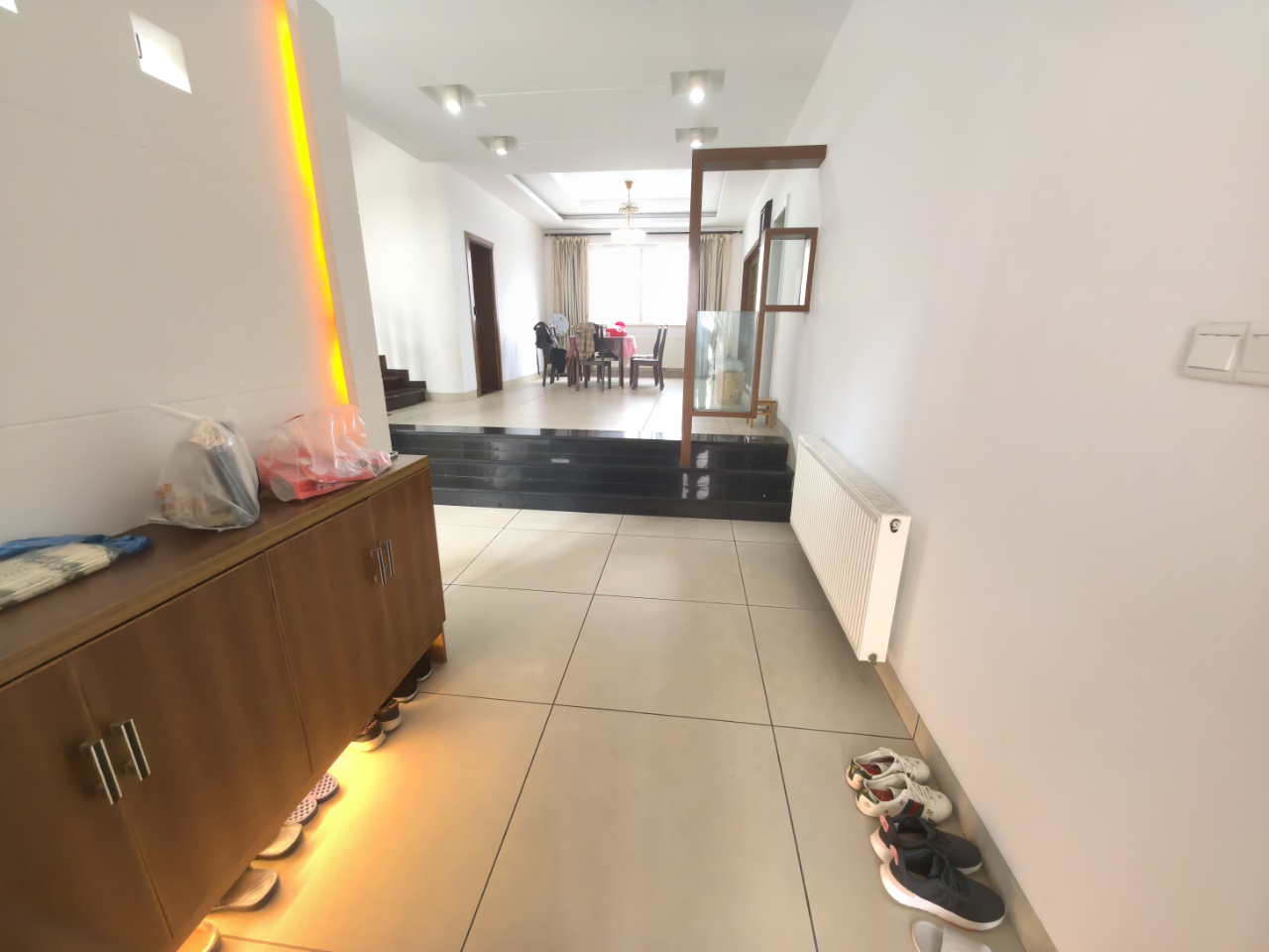 燎原新村  6室3厅4卫   202.00万室内图