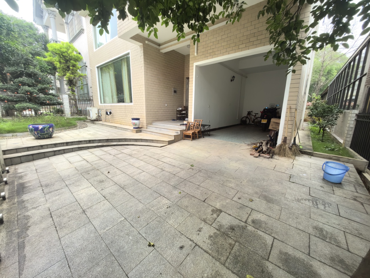 燎原新村 6室3厅4卫 202.0万 燎原新村 6室3厅4卫 202.0万室内图