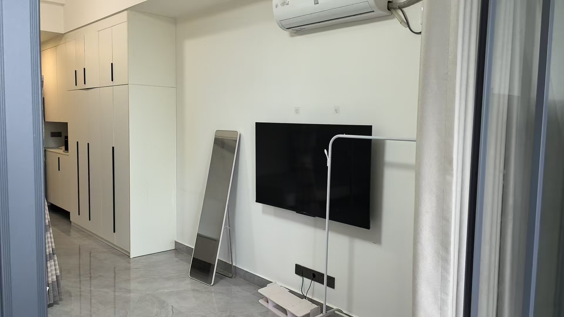 尚格广场  1室0厅0卫    35.0万 尚格广场  1室0厅0卫    35.0万室内图