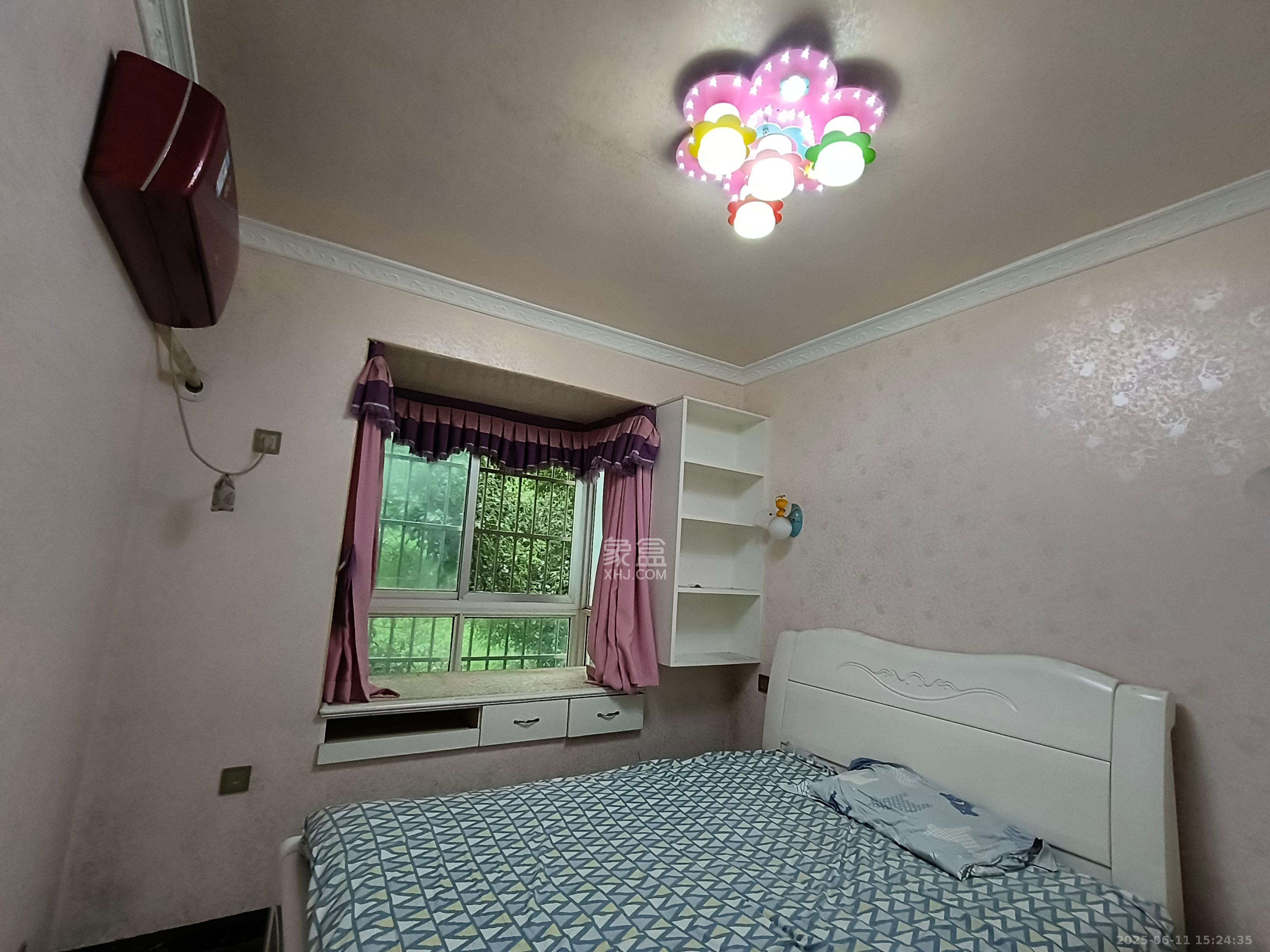 方略学府佳境 4室2厅2卫 2300.0元/月 方略学府佳境 4室2厅2卫 2300.0元/月室内图