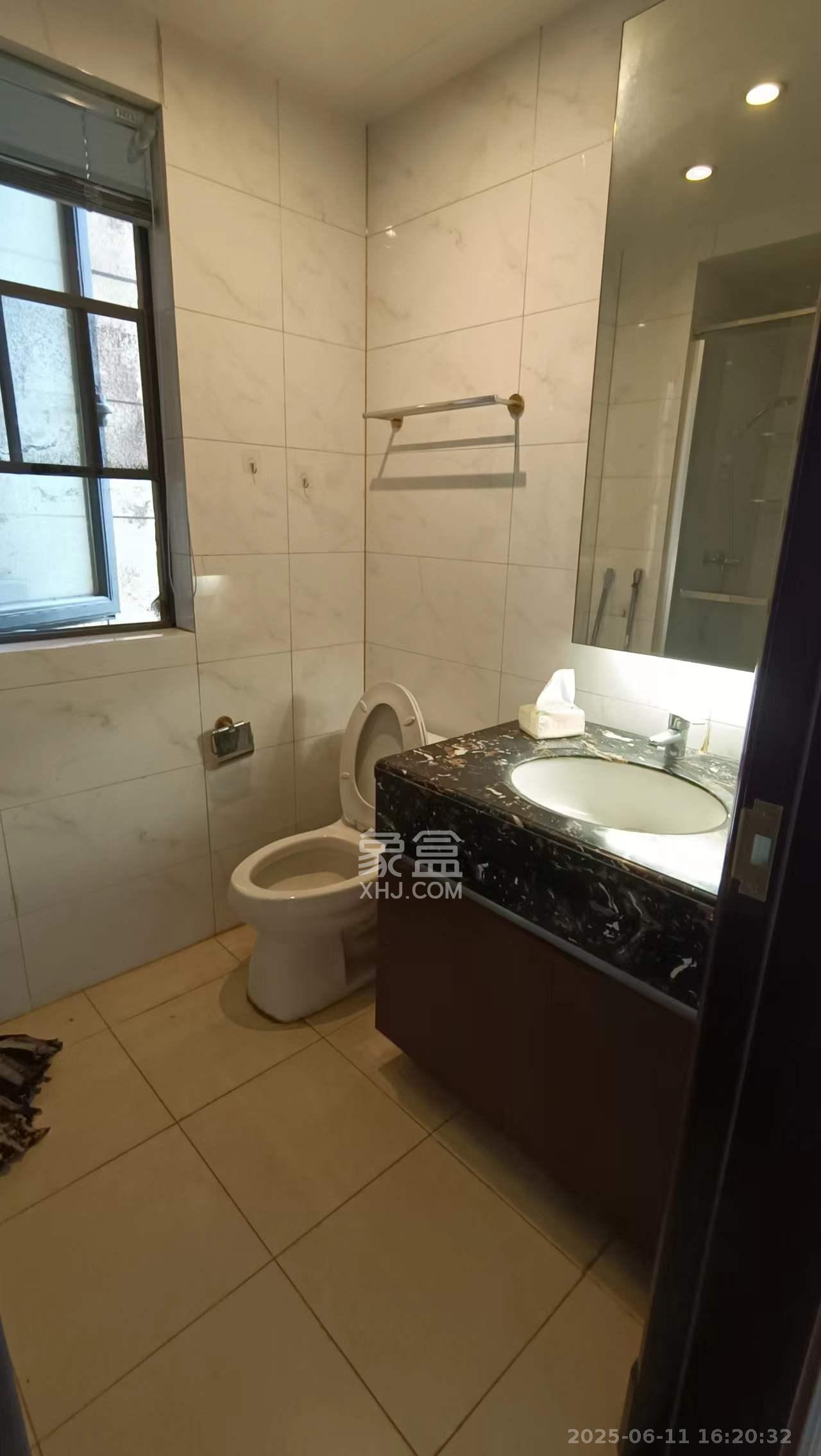 恒大御景天下城一期  3室2厅2卫    2500.0元/月室内图