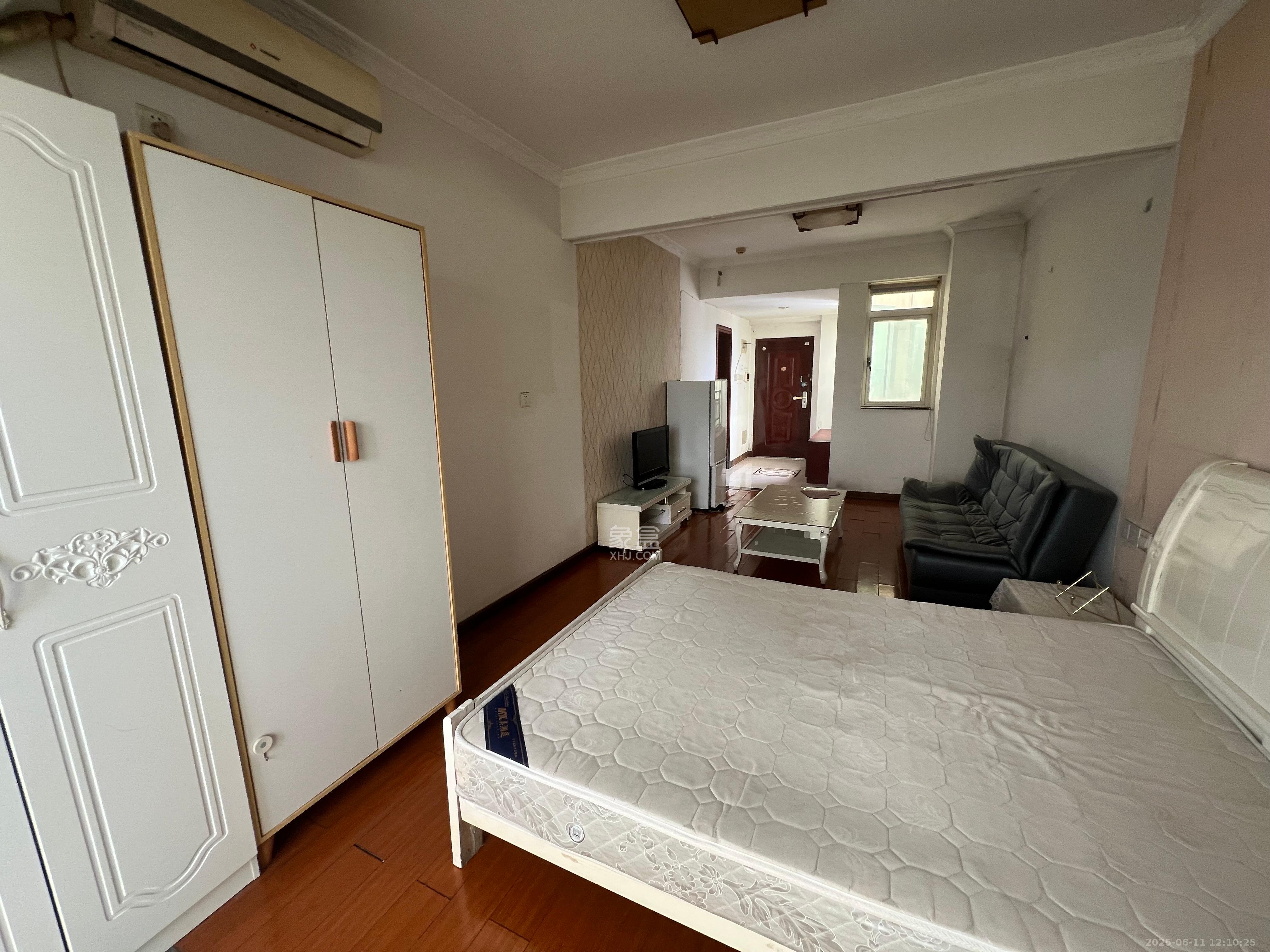 湘水和天下 1室1厅1卫 1250.0元/月 湘水和天下 1室1厅1卫 1250.0元/月室内图