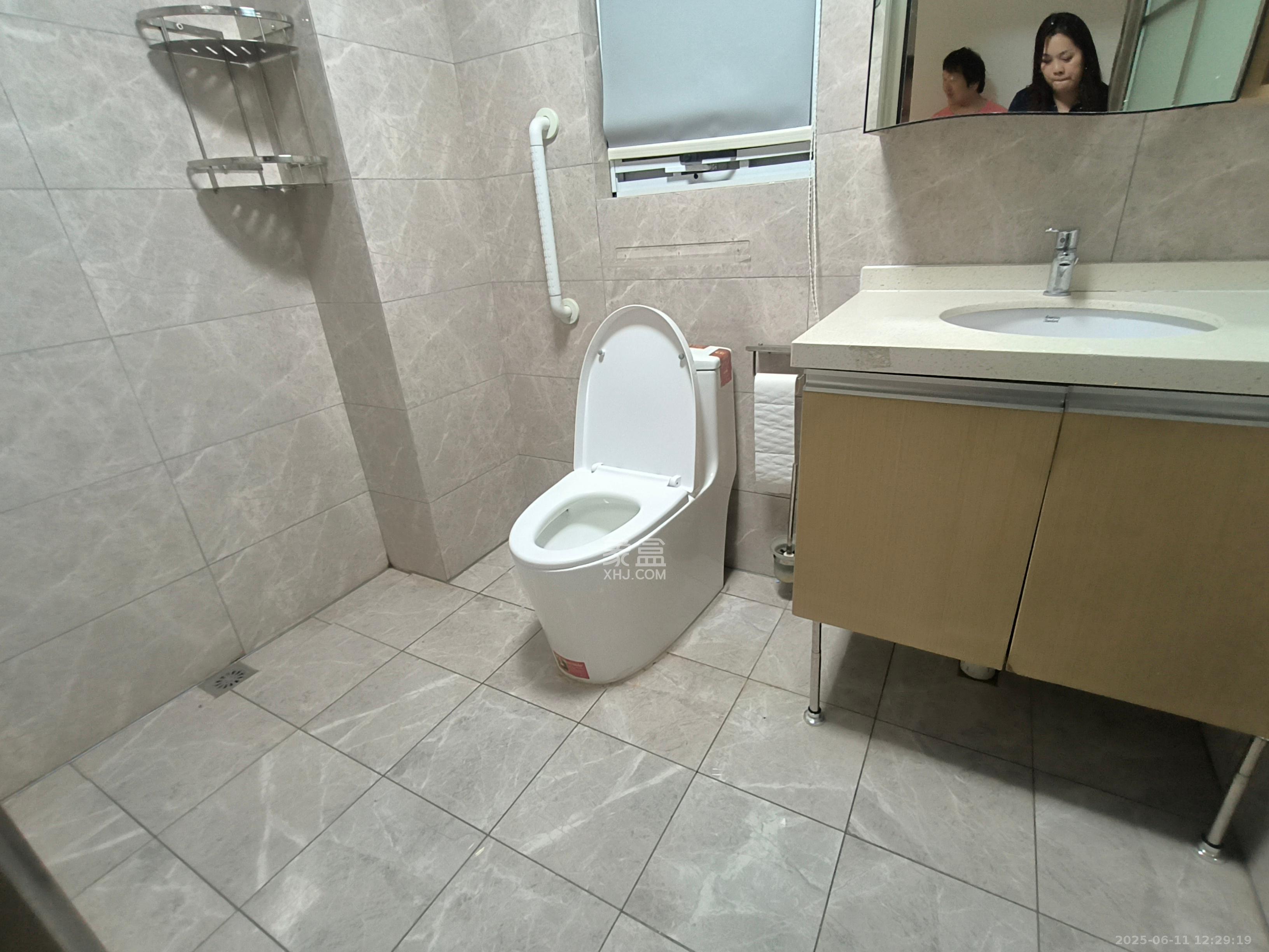 新华联梦想城  2室2厅1卫   1800.00元/月室内图