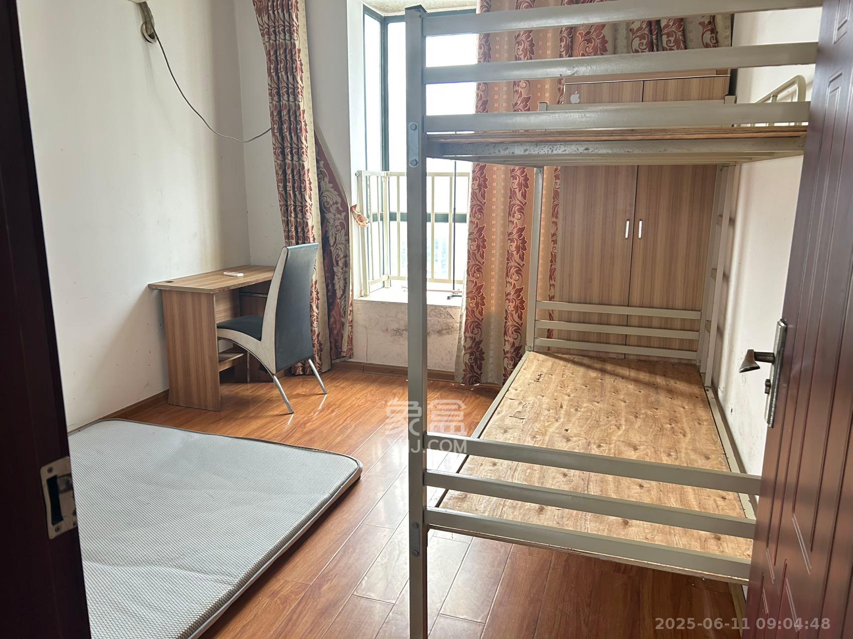 麓谷公馆(涉外国际公馆) 3室2厅1卫 2000.0元/月 麓谷公馆(涉外国际公馆) 3室2厅1卫 2000.0元/月室内图