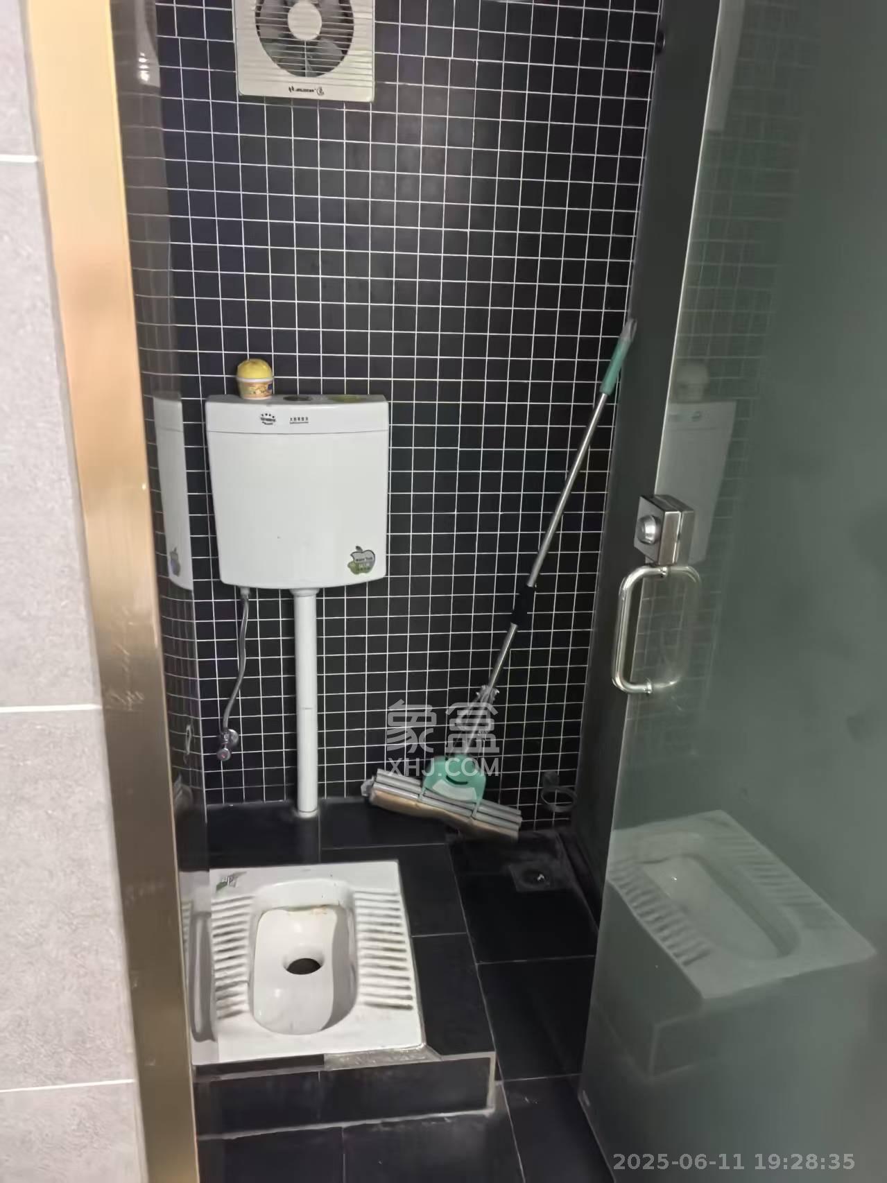 科达名居  4室1厅1卫   3400.00元/月室内图
