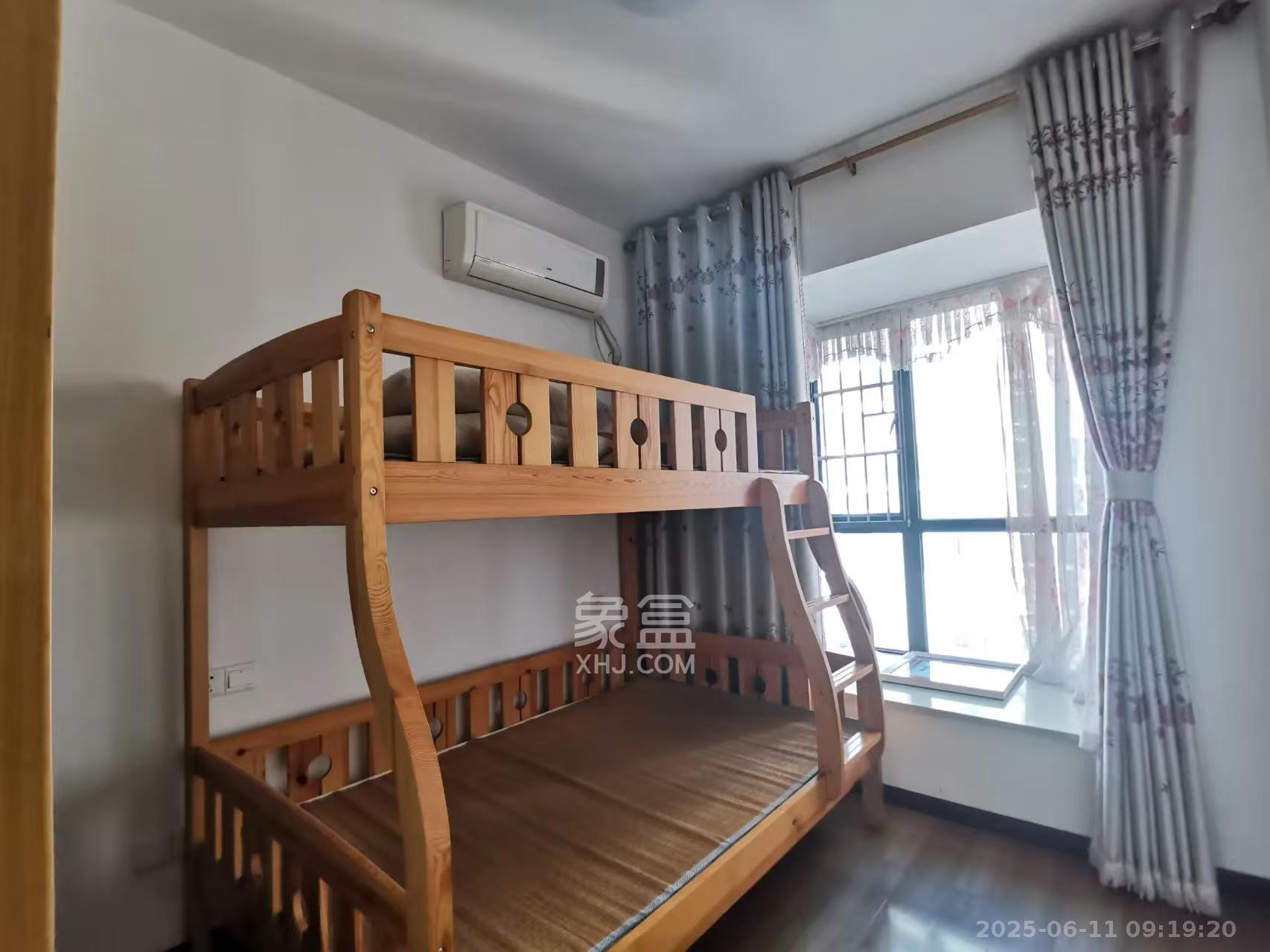 鑫远湘府华城 3室2厅2卫 3300.0元/月 鑫远湘府华城 3室2厅2卫 3300.0元/月室内图