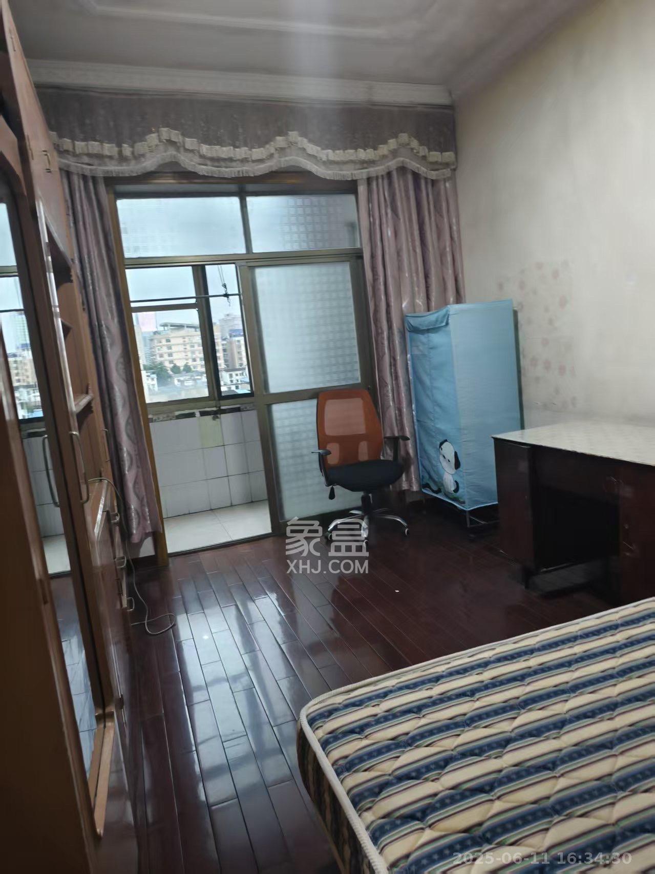 交通技校宿舍 1室1厅1卫 2800.0元/月 交通技校宿舍 1室1厅1卫 2800.0元/月室内图