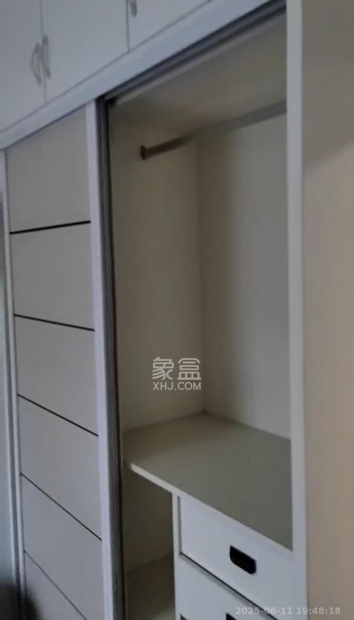 保利麓谷林语F区  3室2厅1卫   2500.00元/月室内图