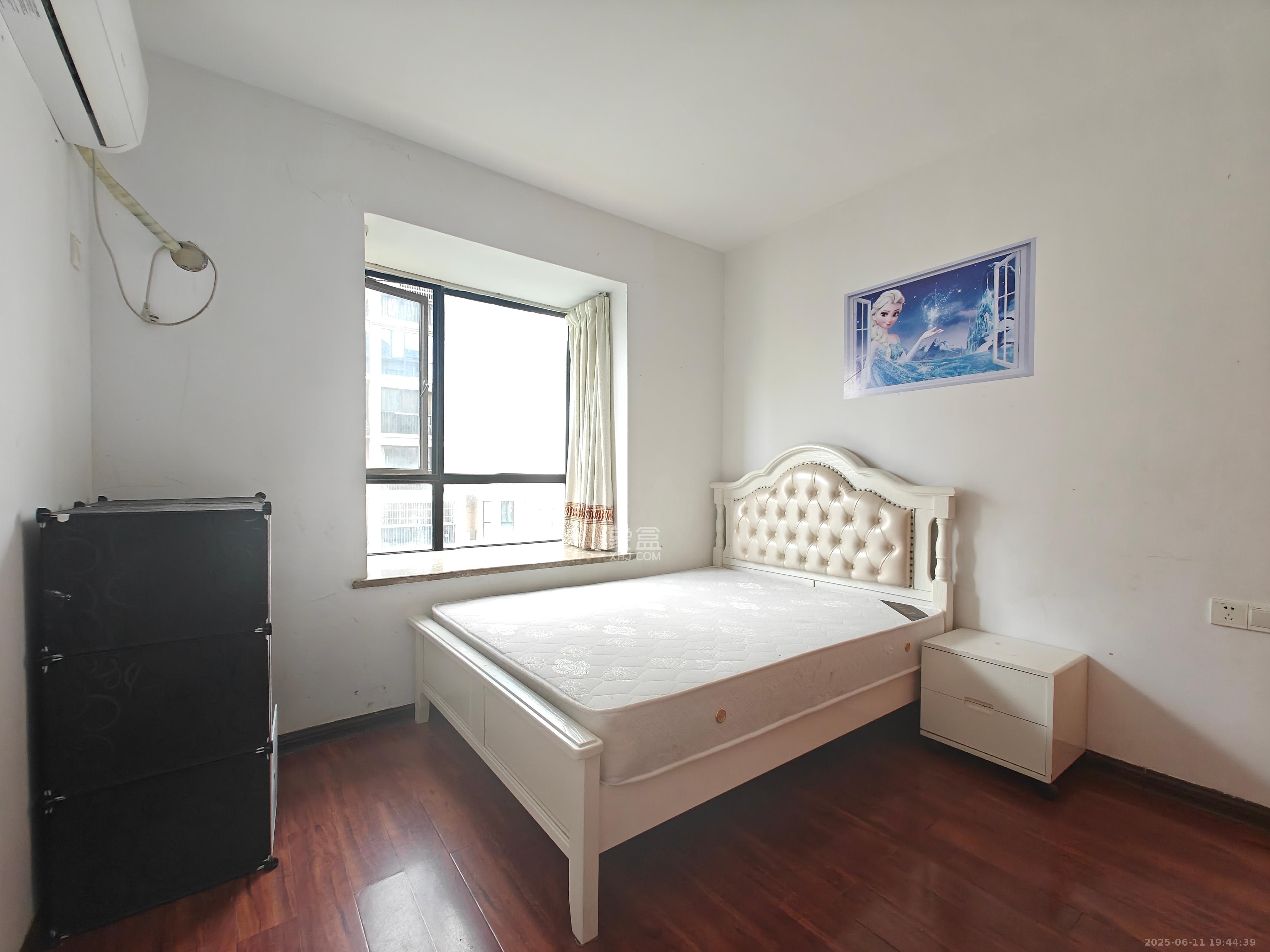 三江花中城 3室2厅2卫 3000.0元/月 三江花中城 3室2厅2卫 3000.0元/月室内图