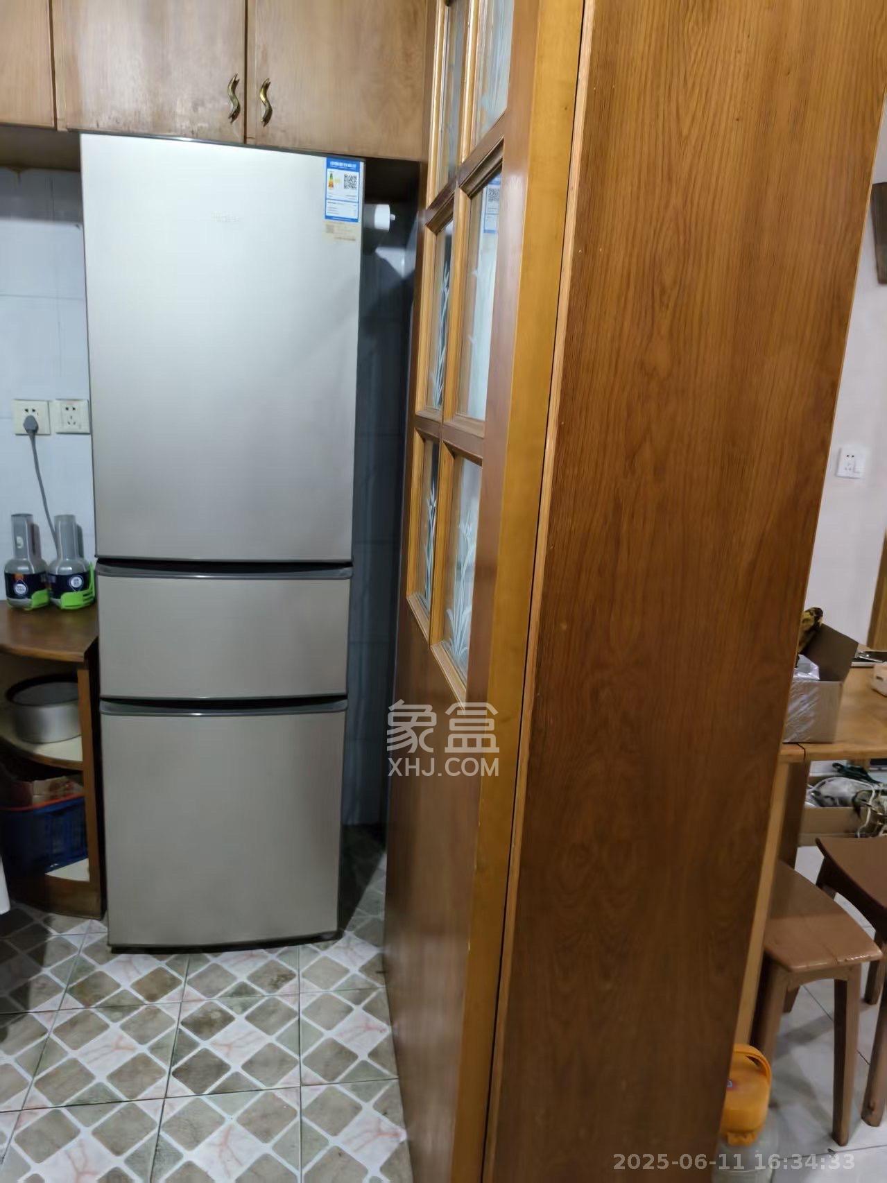 交通技校宿舍 1室1厅1卫 2800.0元/月 交通技校宿舍 1室1厅1卫 2800.0元/月室内图