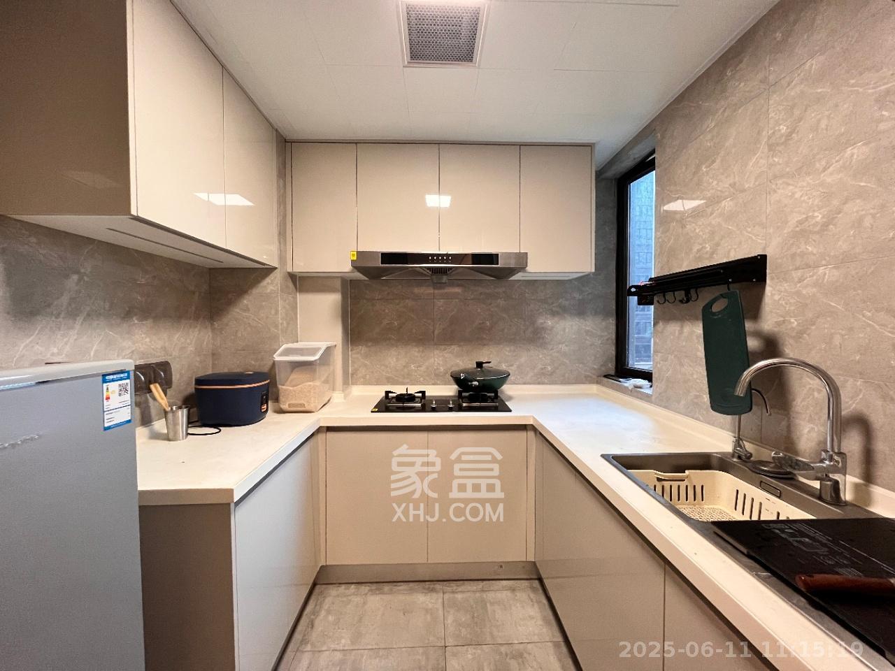 金茂建发泊悦 1室0厅0卫 3700.0元/月 金茂建发泊悦 1室0厅0卫 3700.0元/月室内图