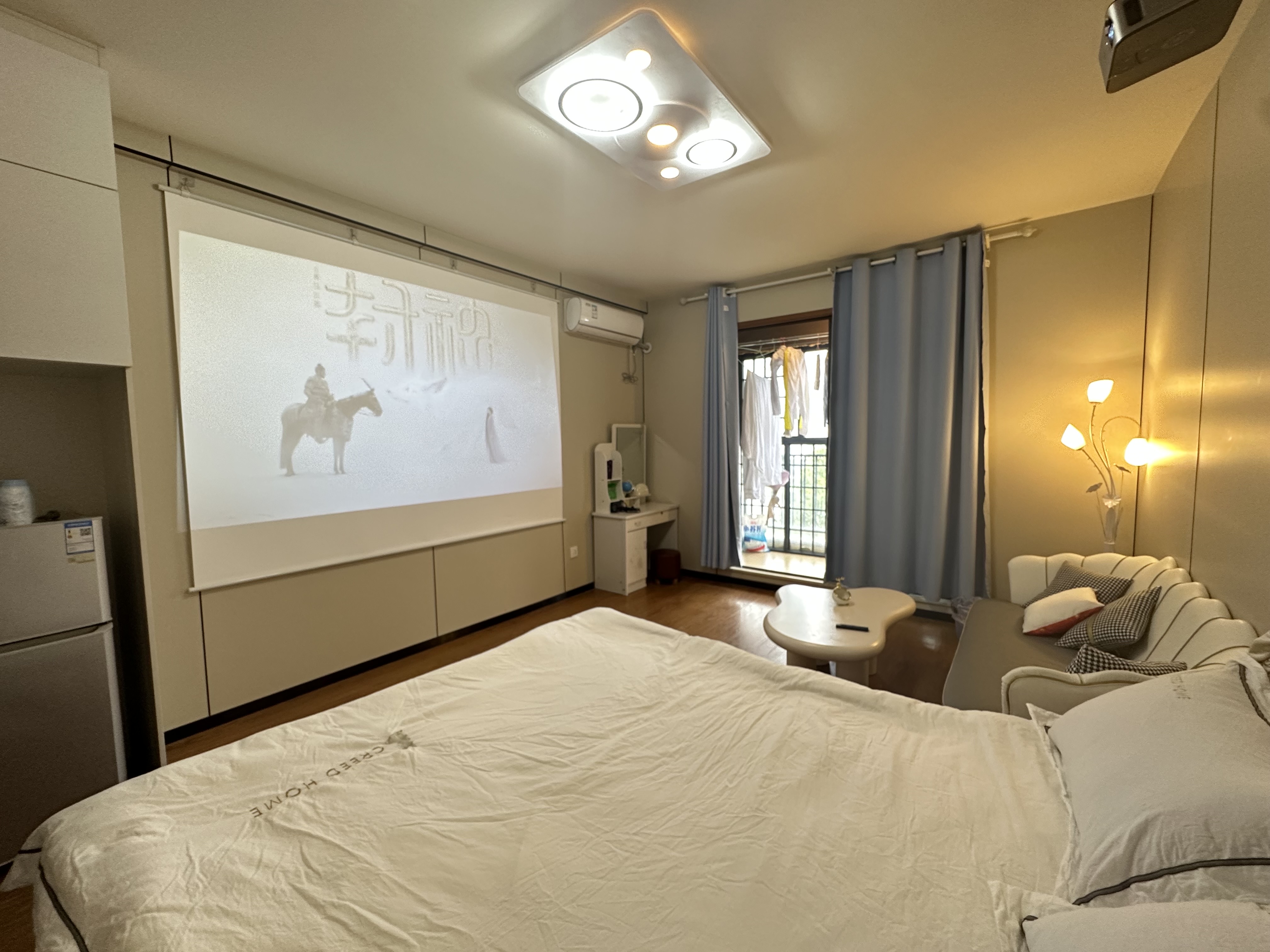 蓝色港湾  1室0厅0卫   1200.00元/月室内图