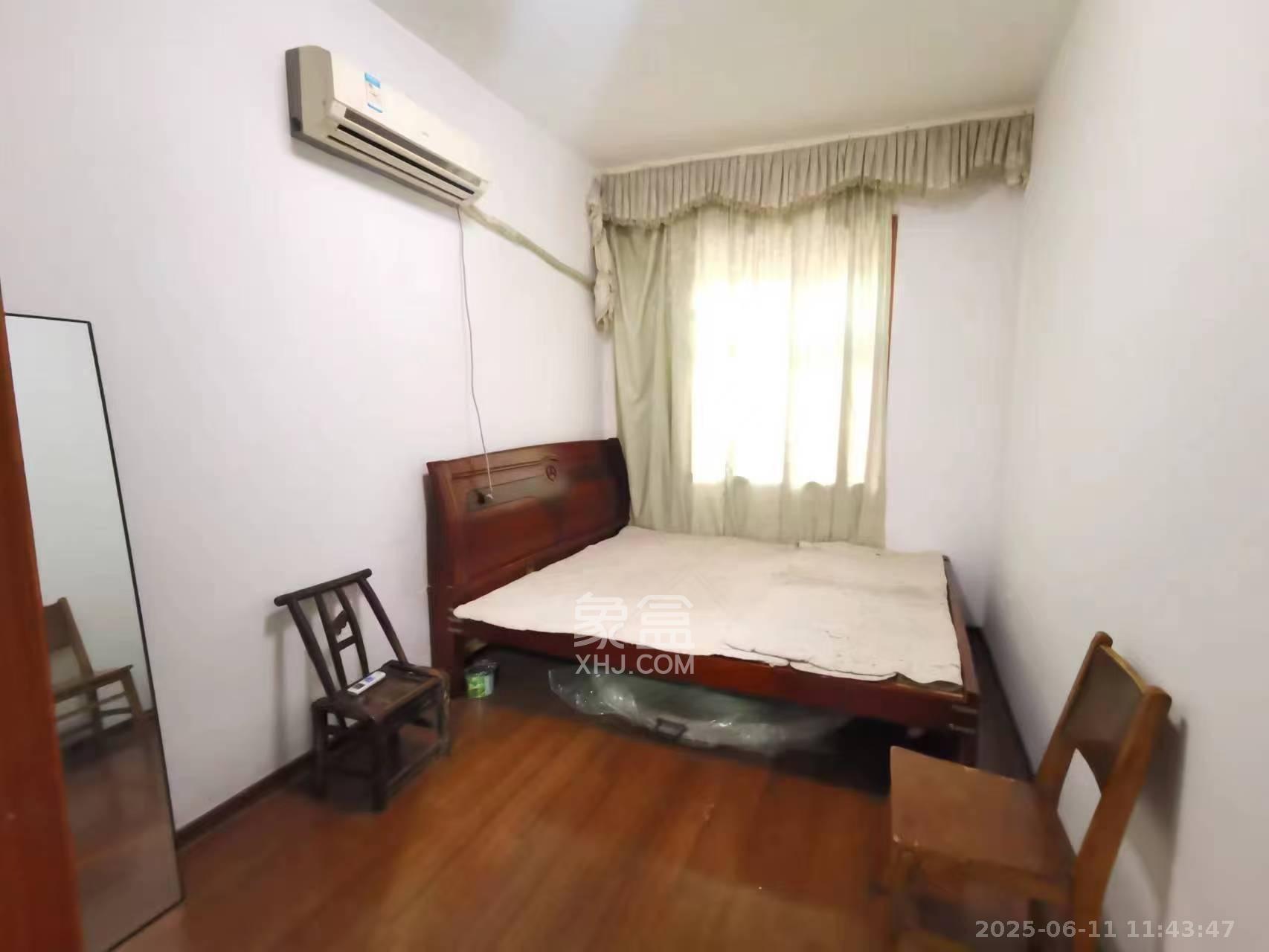 高桥火焰市场 2室1厅1卫 1800.0元/月 高桥火焰市场 2室1厅1卫 1800.0元/月室内图