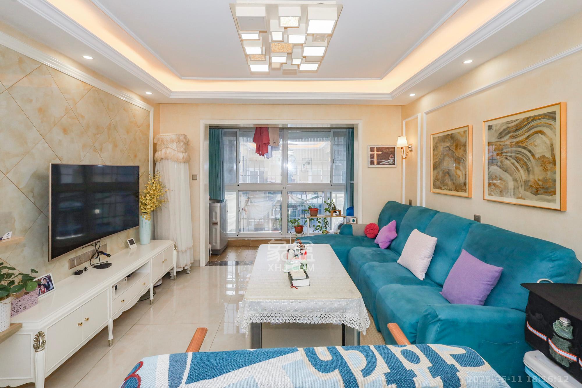 谷山乐园三期  2室2厅1卫    59.8万 谷山乐园三期  2室2厅1卫    59.8万客厅