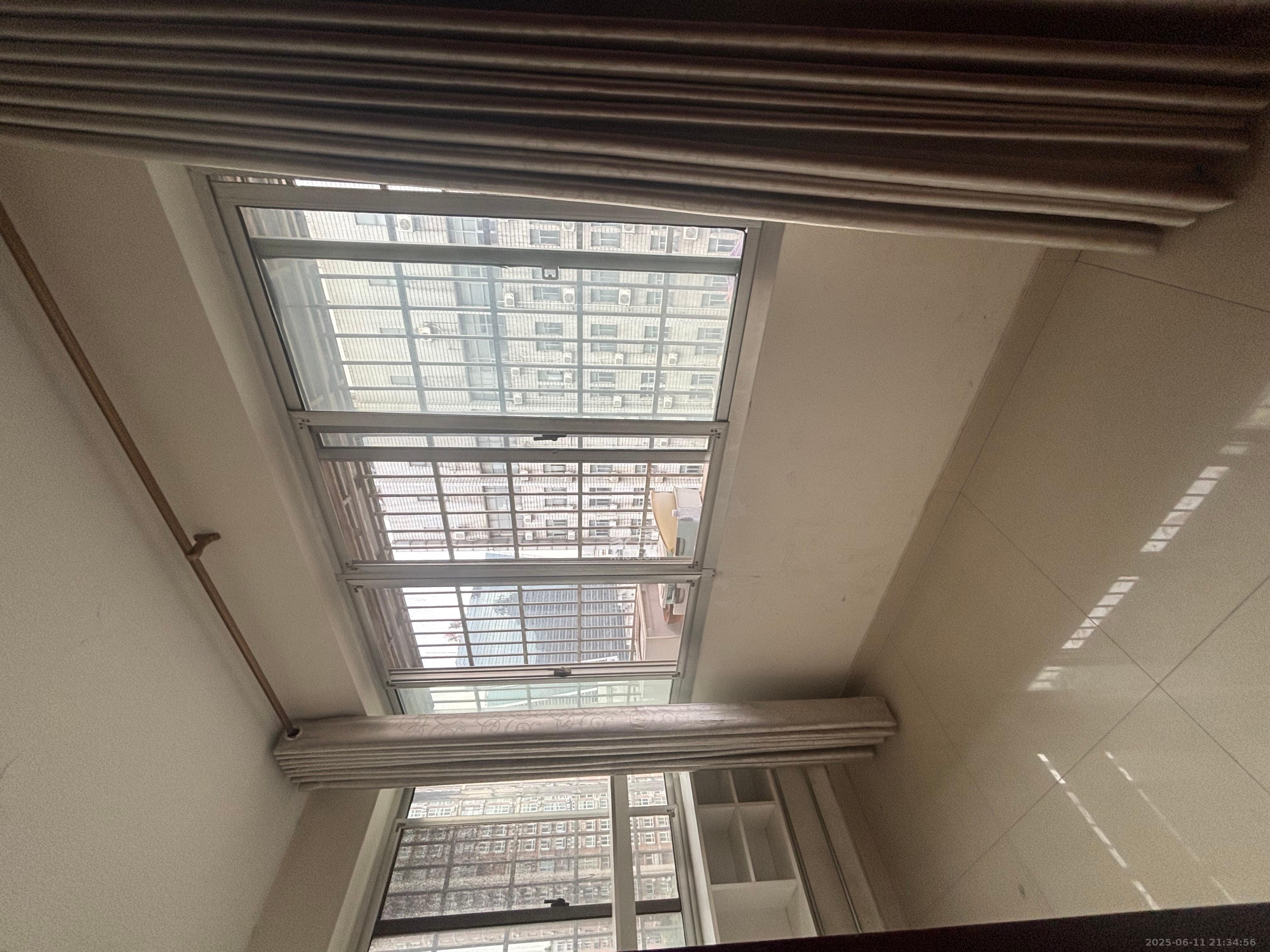 天心大厦 2室1厅1卫 2600.0元/月 天心大厦 2室1厅1卫 2600.0元/月室内图