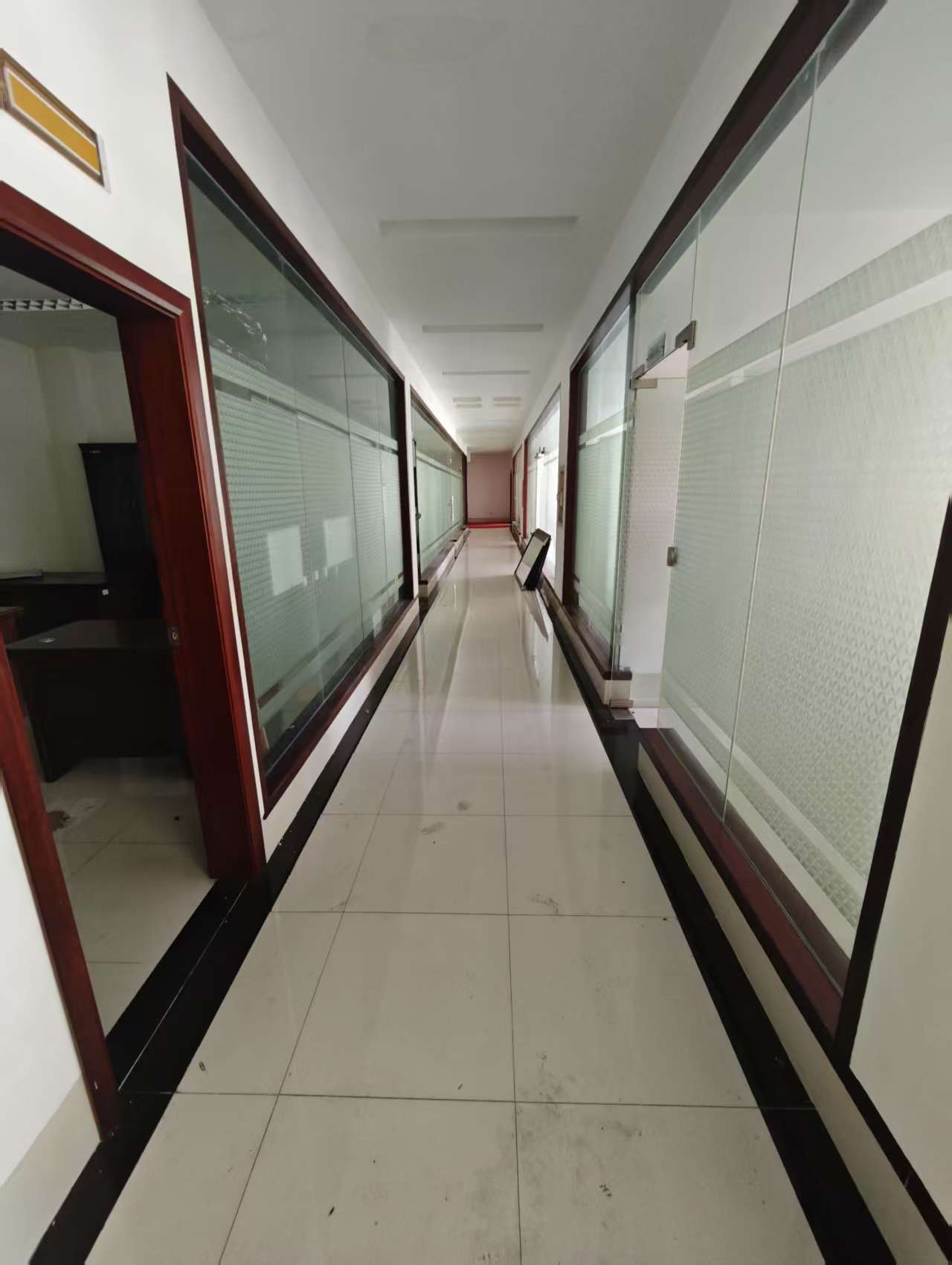 环强御景湾   558.0㎡     33500.00元/月室内图