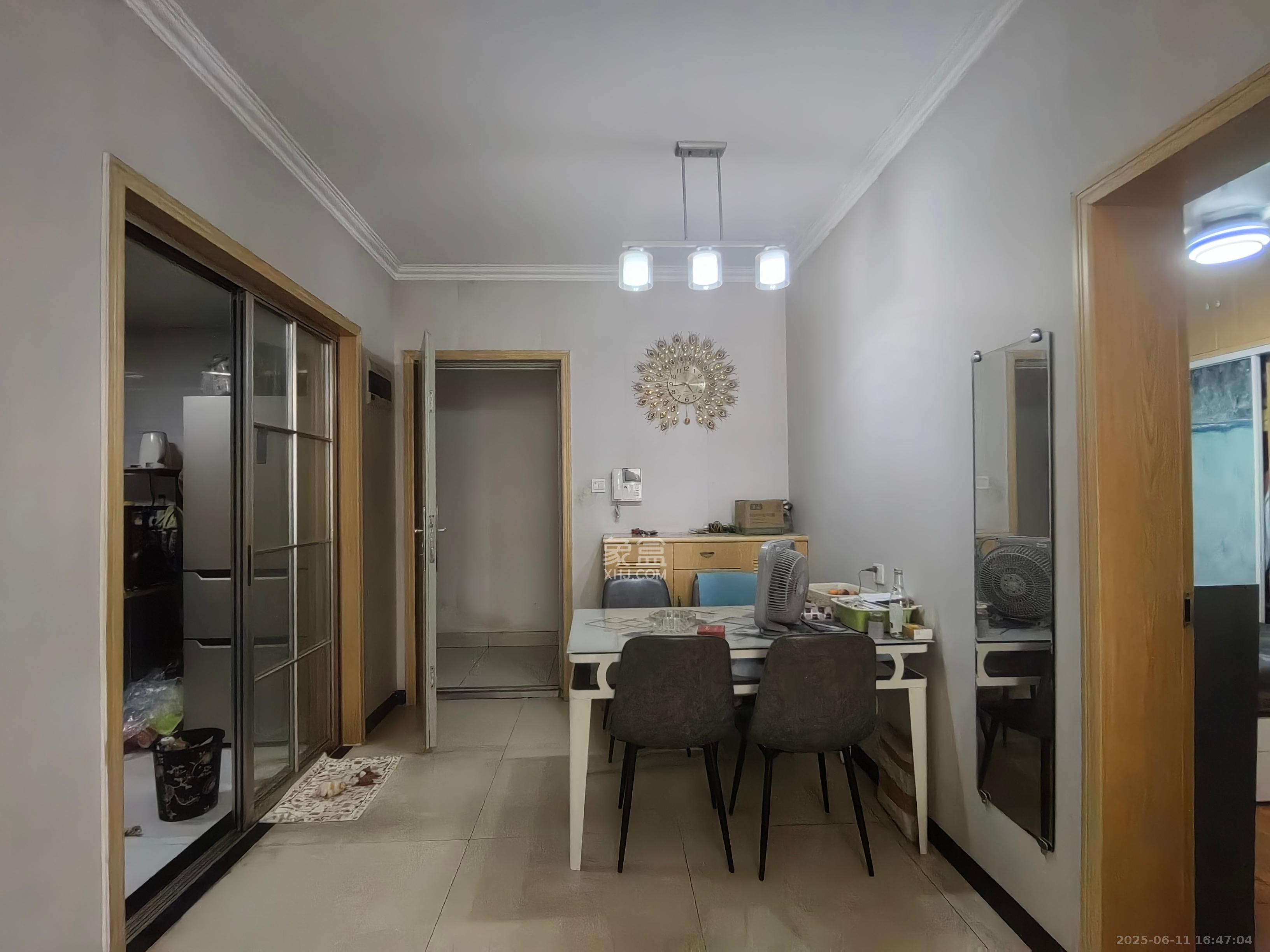 怡海星城 1室2厅1卫 1650.0元/月 怡海星城 1室2厅1卫 1650.0元/月室内图