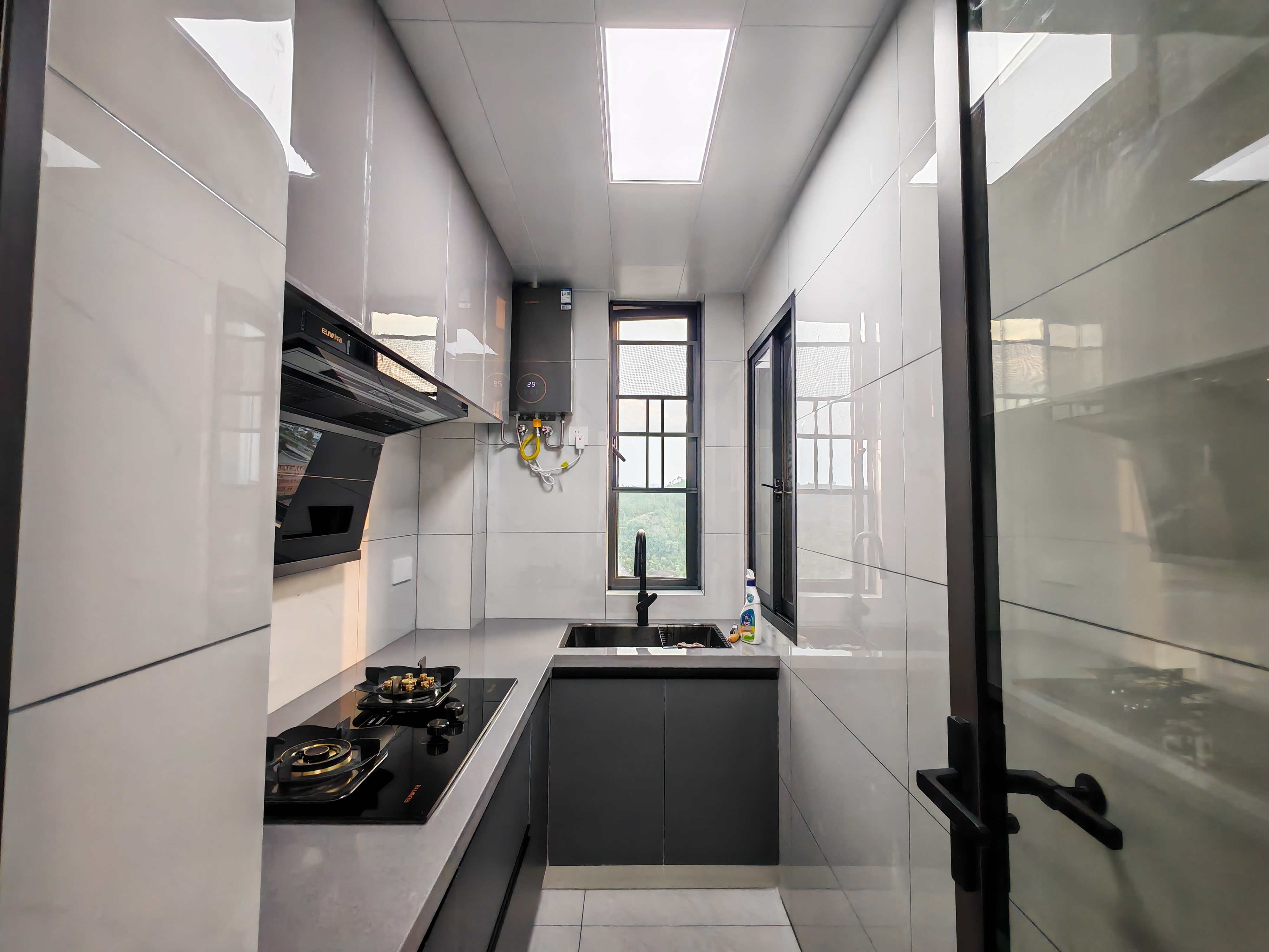 中建凤栖台 1室1厅1卫 1500.0元/月 中建凤栖台 1室1厅1卫 1500.0元/月室内图