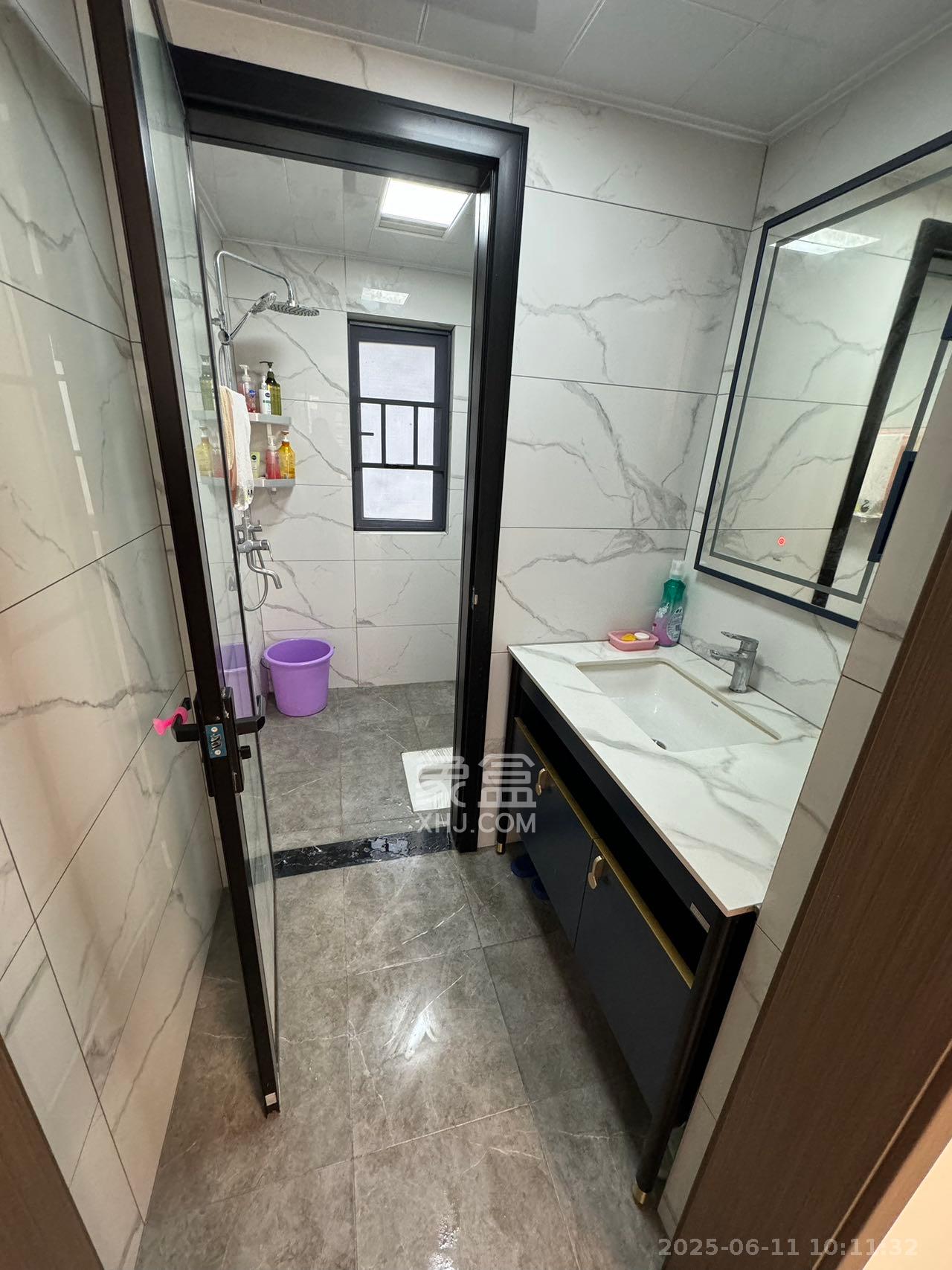 长房云时代  3室2厅2卫    3500.0元/月 长房云时代  3室2厅2卫    3500.0元/月室内图