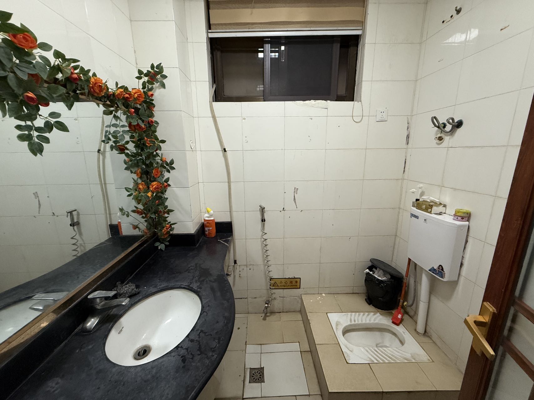 怡和花园别墅 10室2厅5卫 15000.0元/月 怡和花园别墅 10室2厅5卫 15000.0元/月室内图