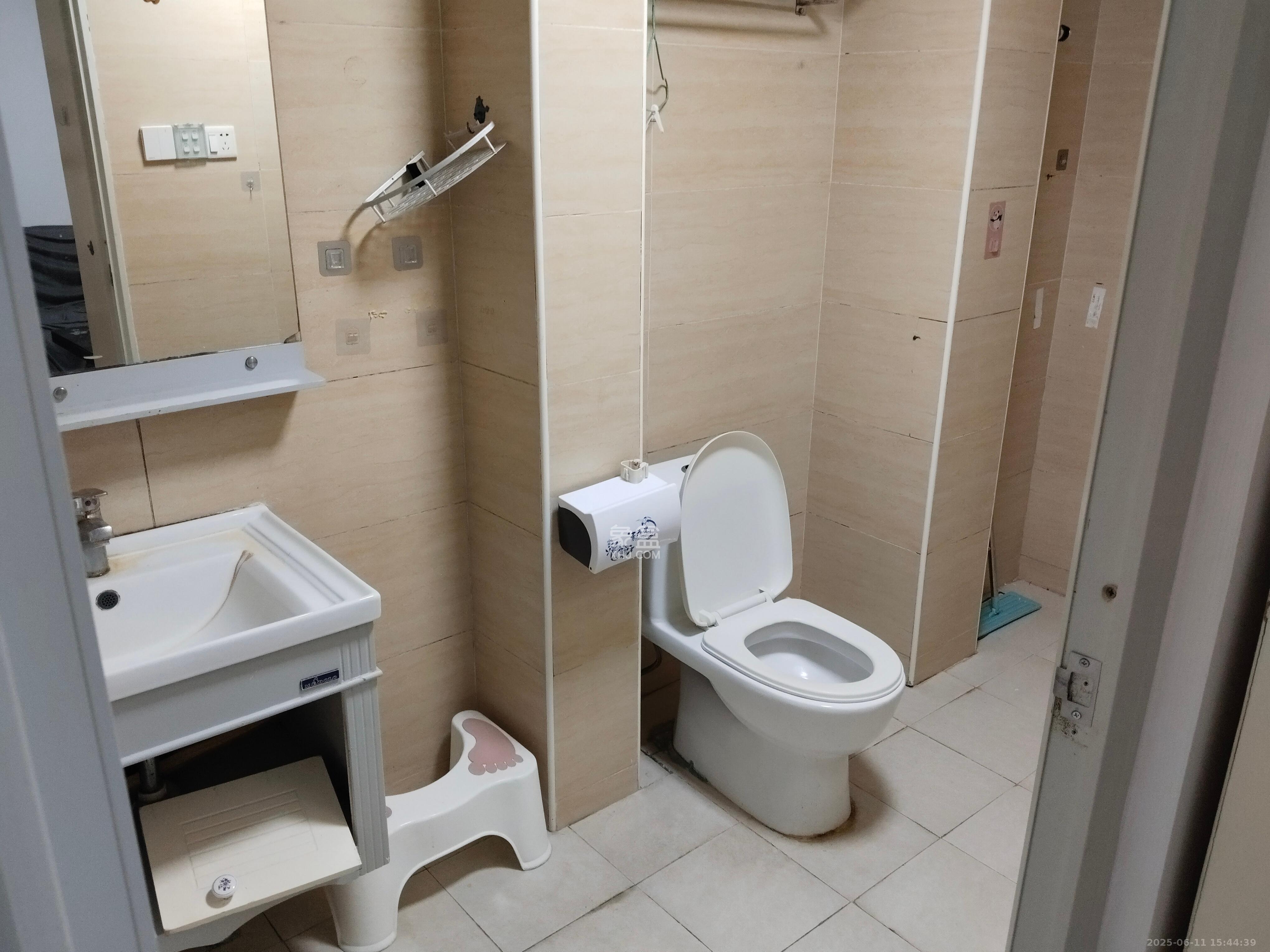 印象天心  1室1厅1卫   2000.00元/月室内图