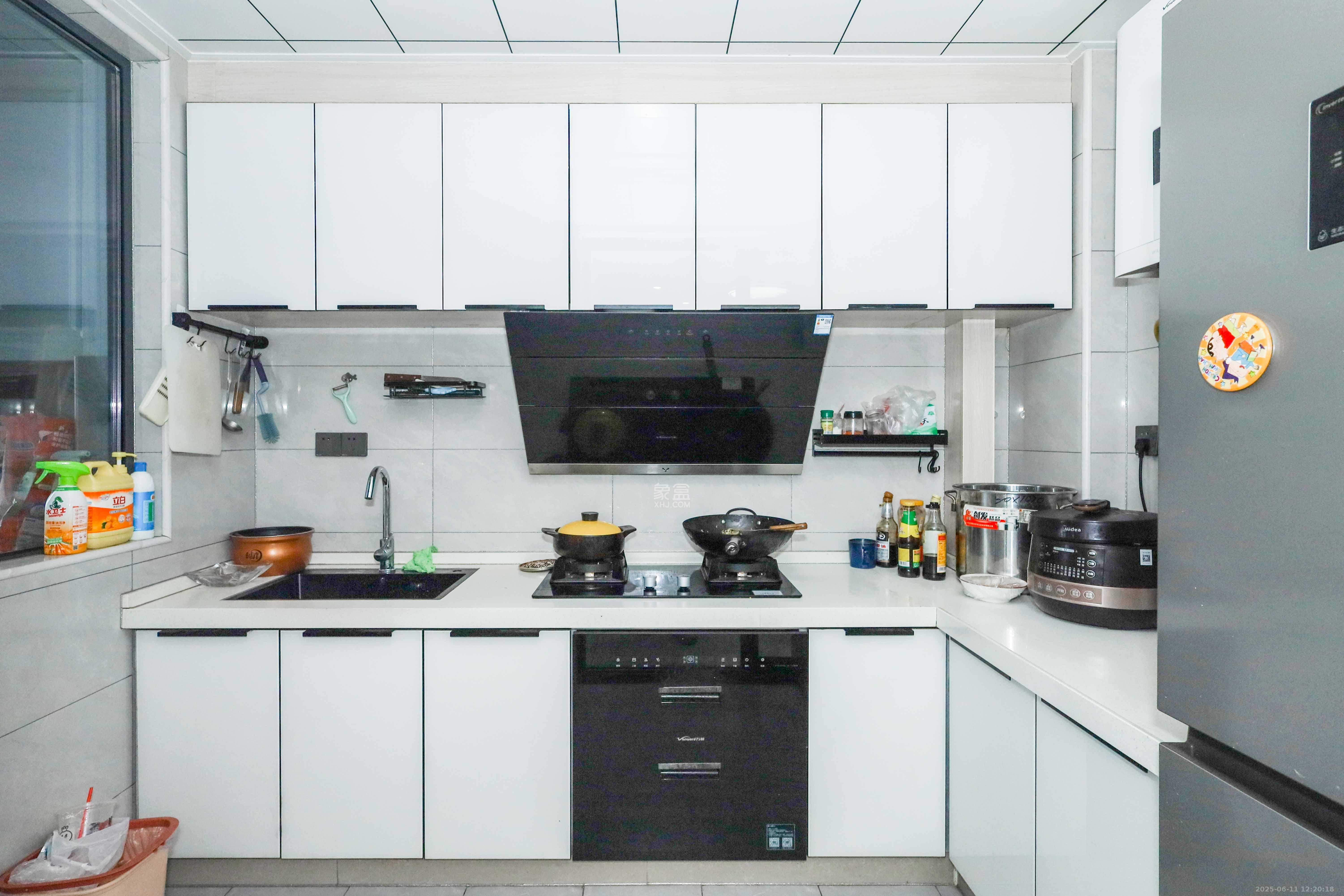 山水梅溪雅郡 3室2厅1卫 95.0万 山水梅溪雅郡 3室2厅1卫 95.0万厨房