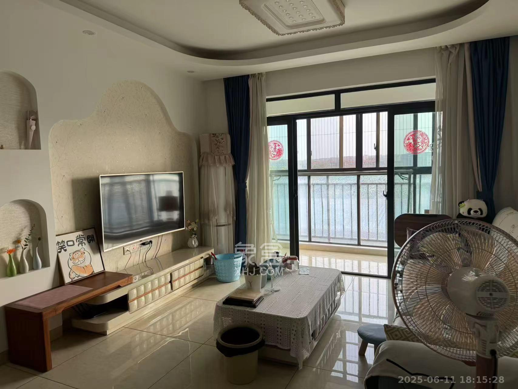 夏威夷碧水春城（碧桂园城市花园）  2室2厅1卫   2300.00元/月室内图