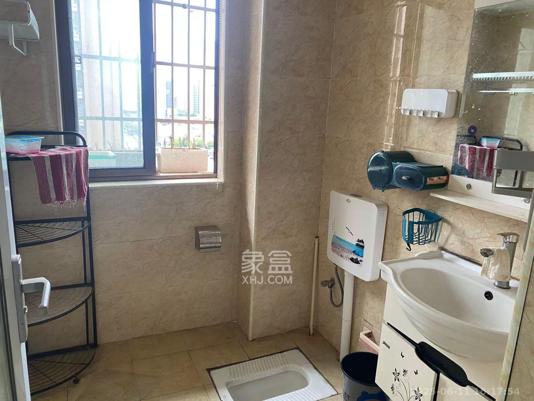 家和院 1室2厅1卫 1800.0元/月 家和院 1室2厅1卫 1800.0元/月室内图