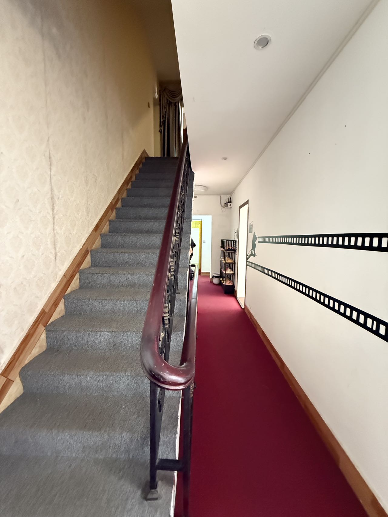 怡和花园别墅 10室2厅5卫 15000.0元/月 怡和花园别墅 10室2厅5卫 15000.0元/月室内图