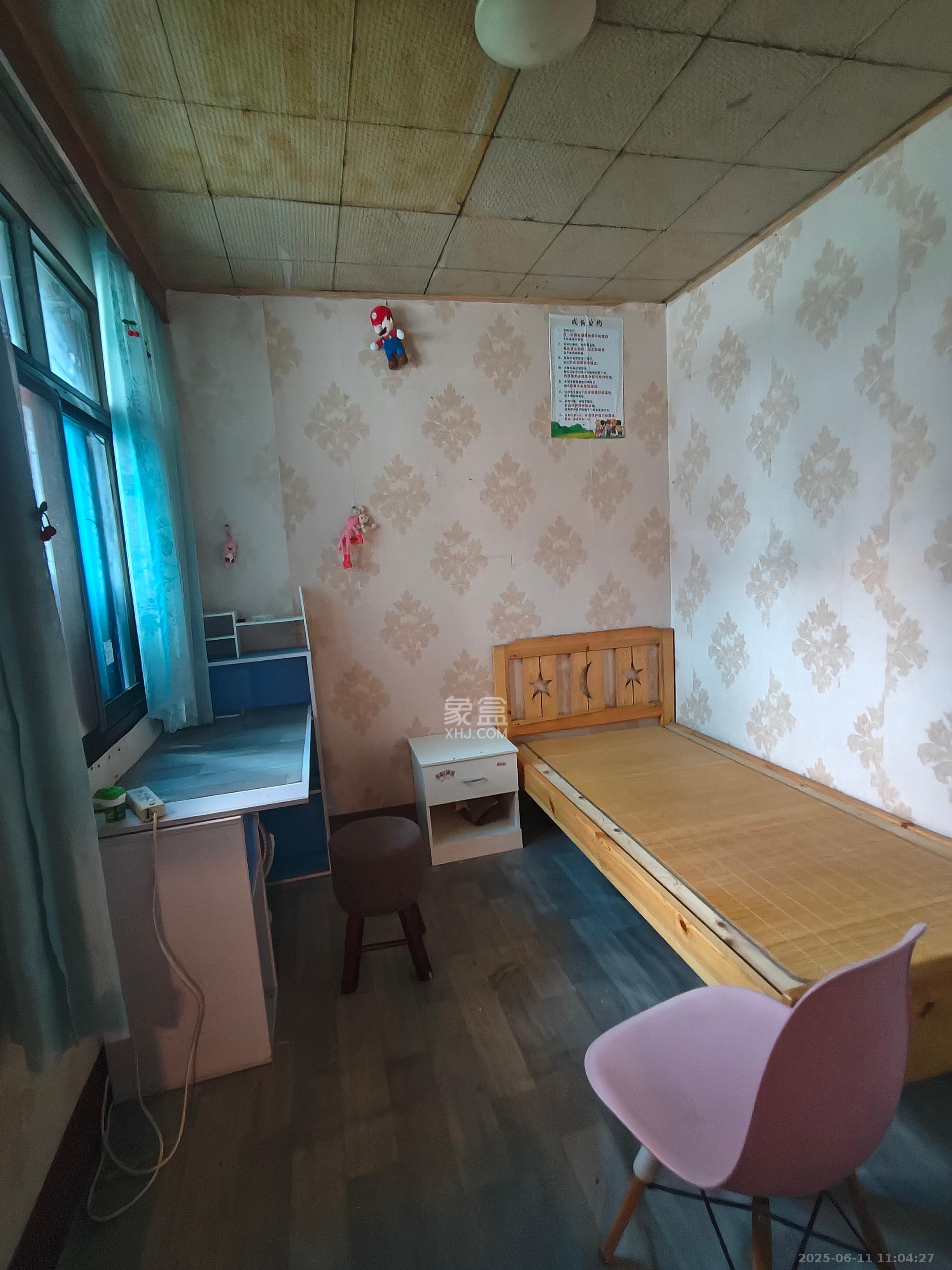 向韶村  2室1厅1卫   1500.00元/月室内图