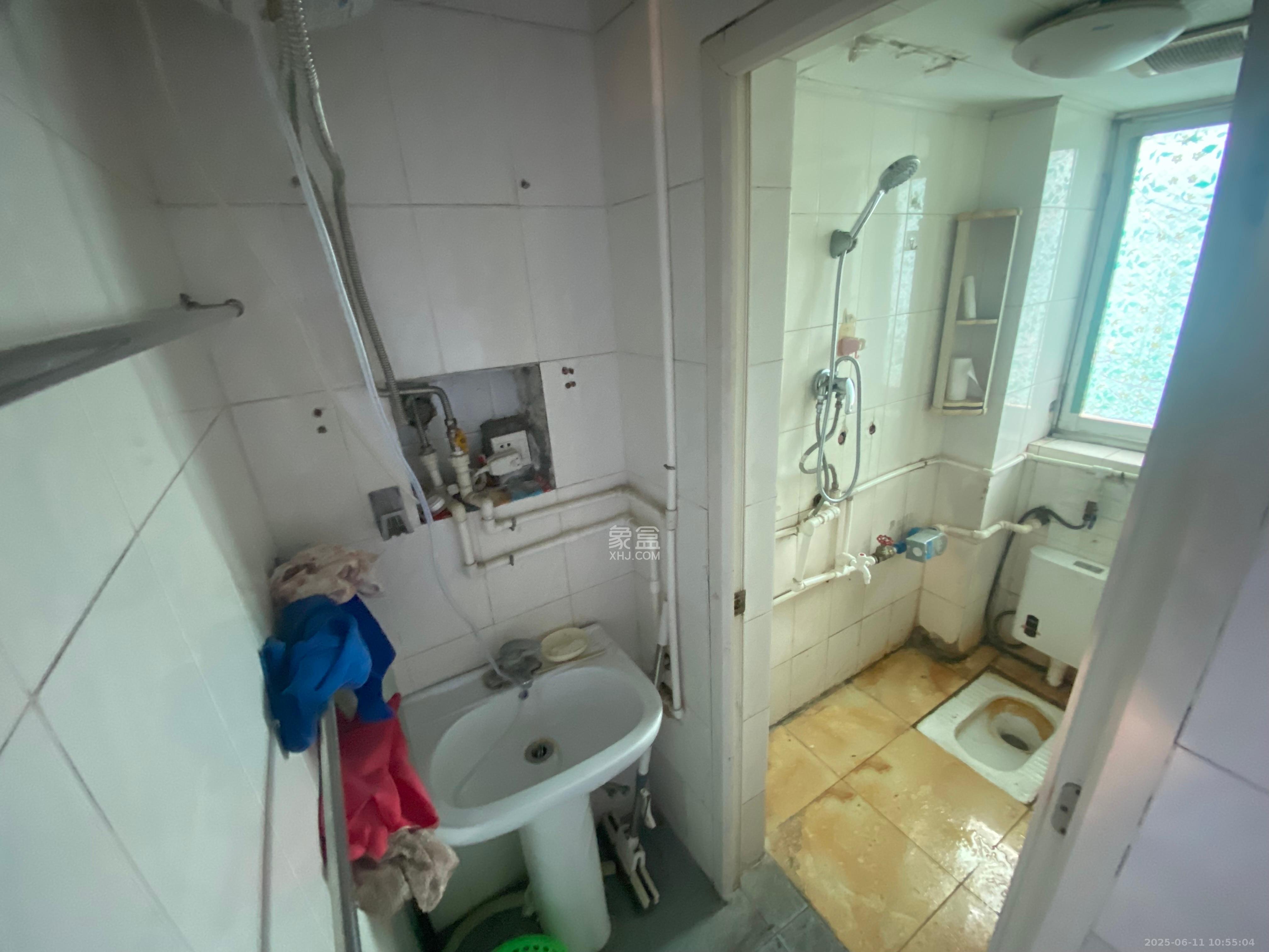 东塘电力院  2室1厅1卫    1300.0元/月 东塘电力院  2室1厅1卫    1300.0元/月室内图