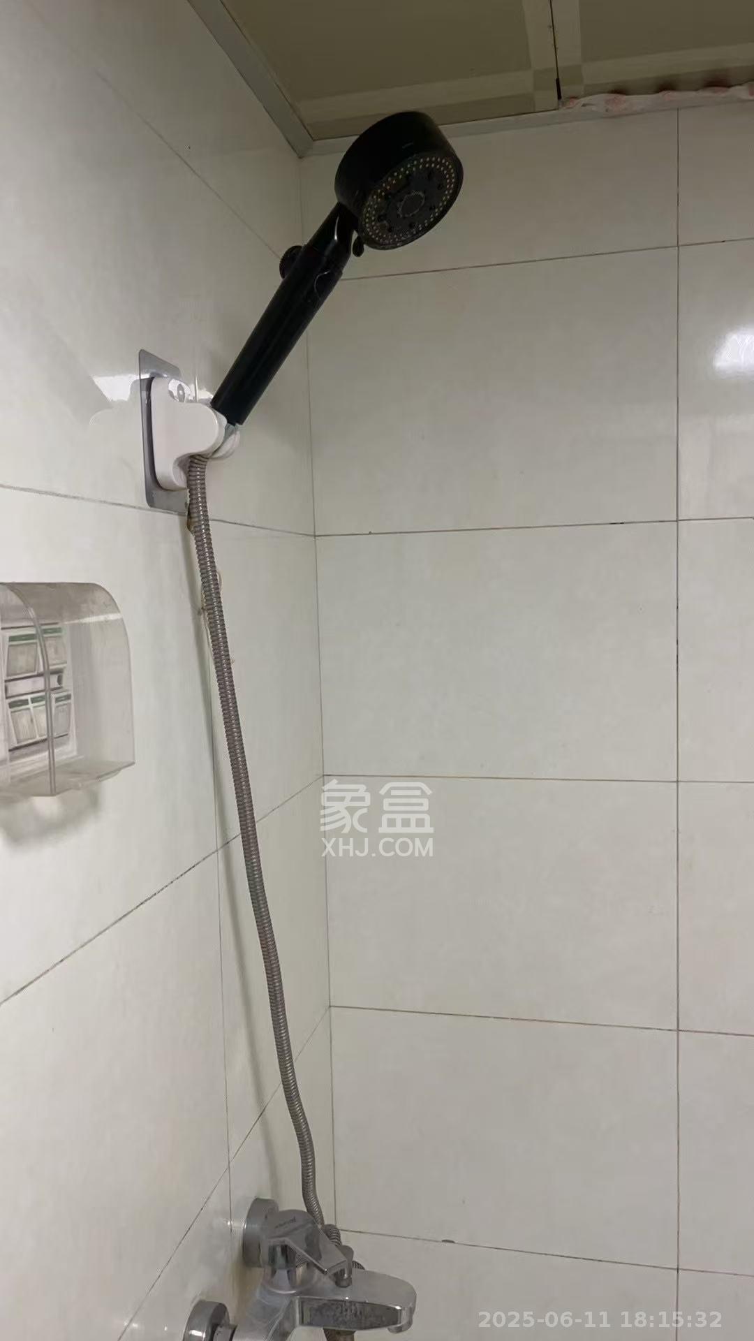 蝴蝶谷  1室1厅1卫   1400.00元/月室内图
