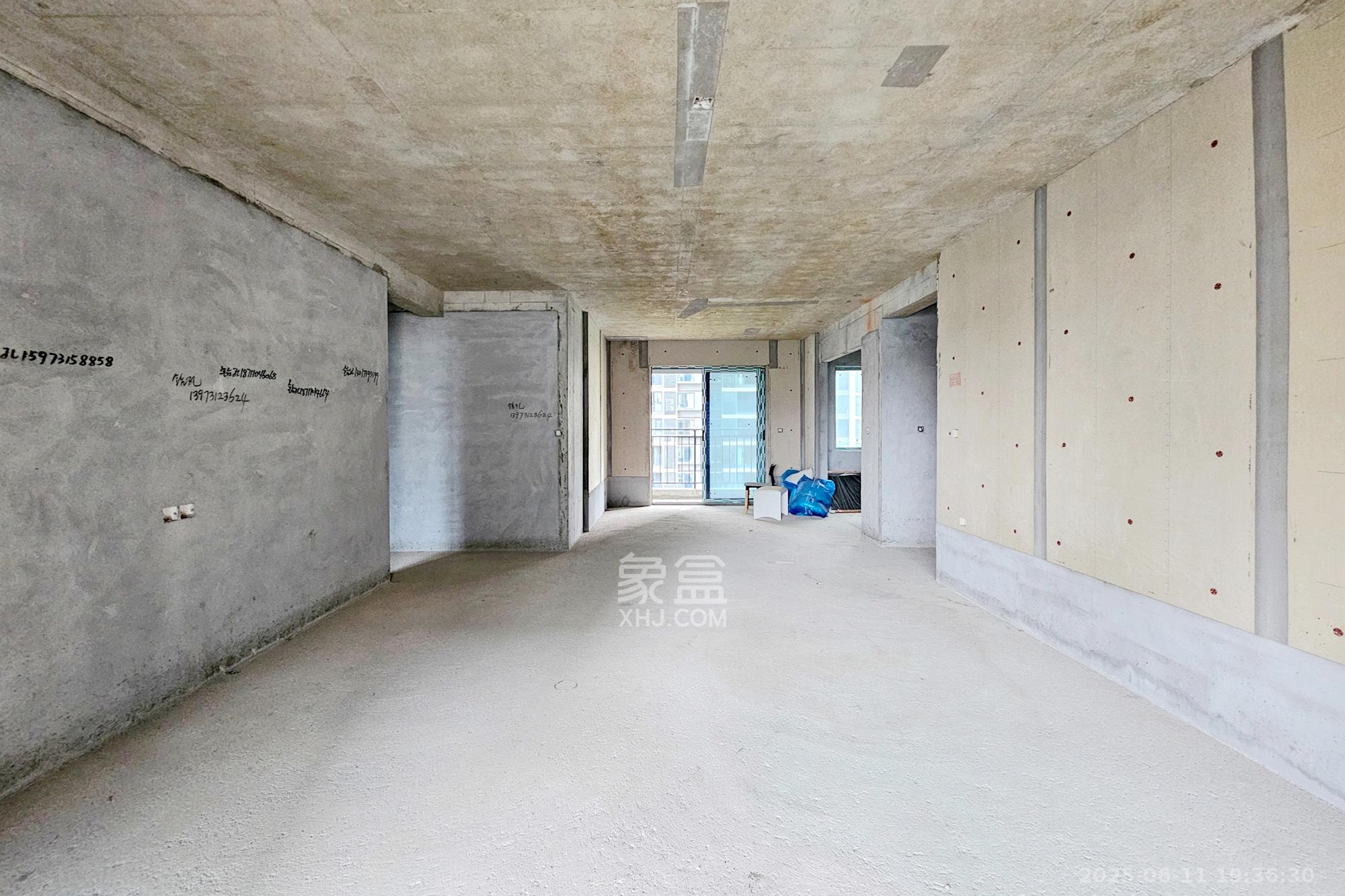 润和星河玥 4室2厅2卫 125.0万 润和星河玥 4室2厅2卫 125.0万客厅