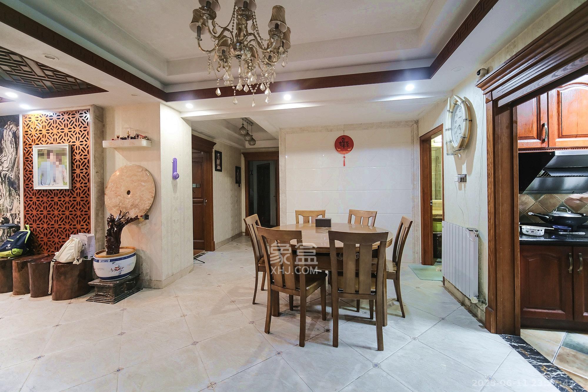 山水湾 3室2厅2卫 82.5万 山水湾 3室2厅2卫 82.5万客厅