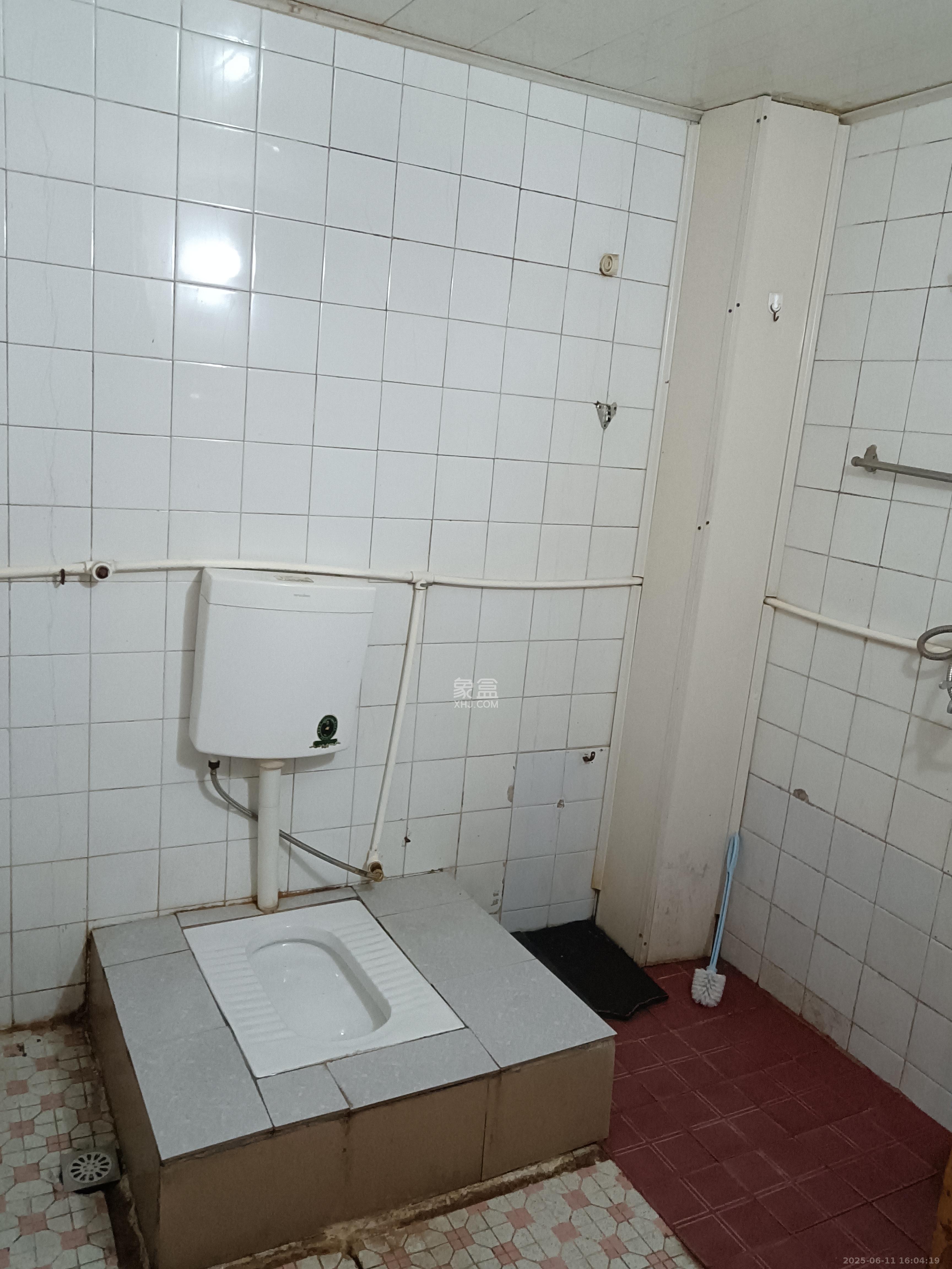 地质中学宿舍  2室1厅1卫   1800.00元/月室内图