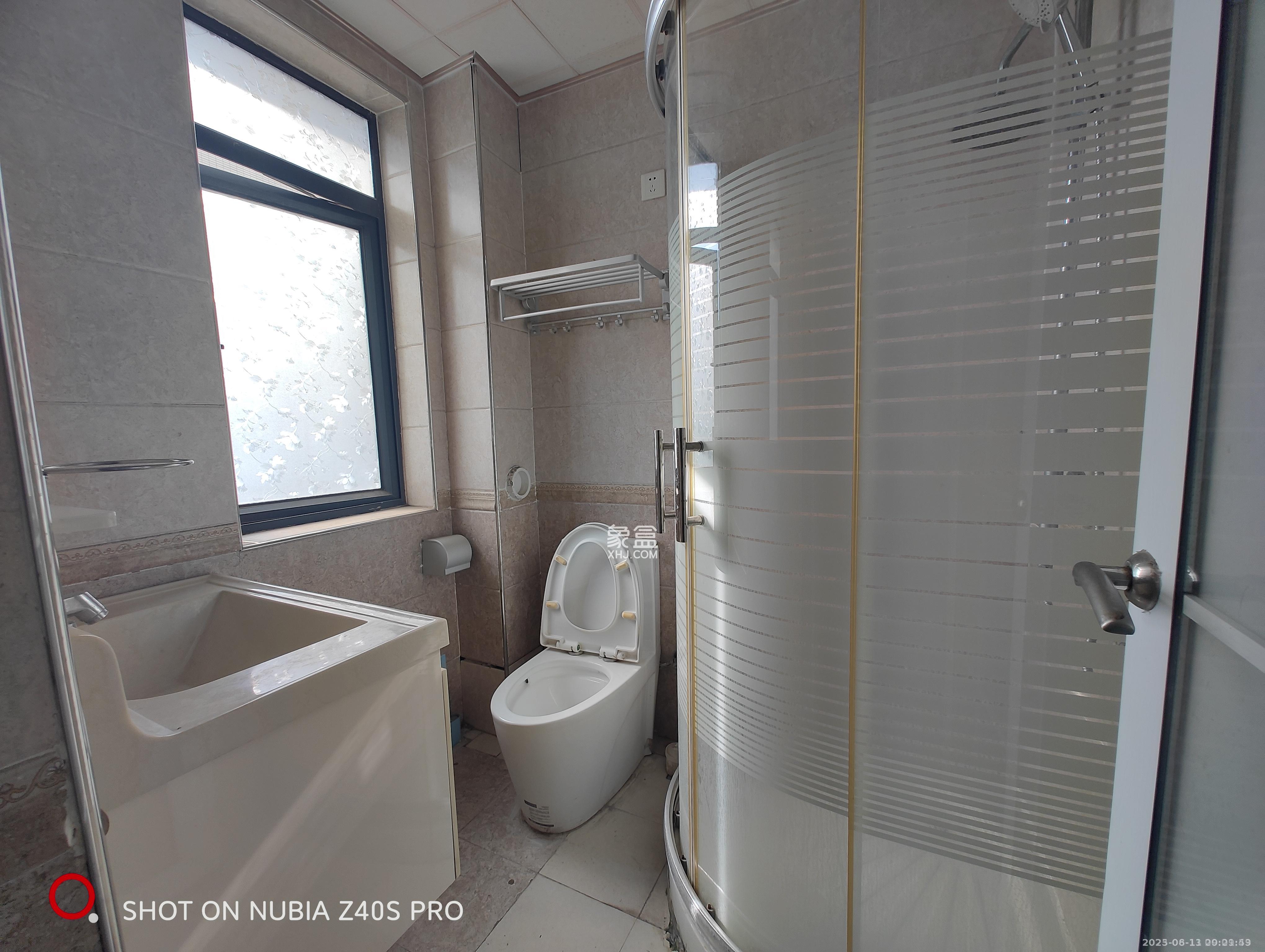 湘水熙园 4室2厅2卫 2600.0元/月 湘水熙园 4室2厅2卫 2600.0元/月室内图