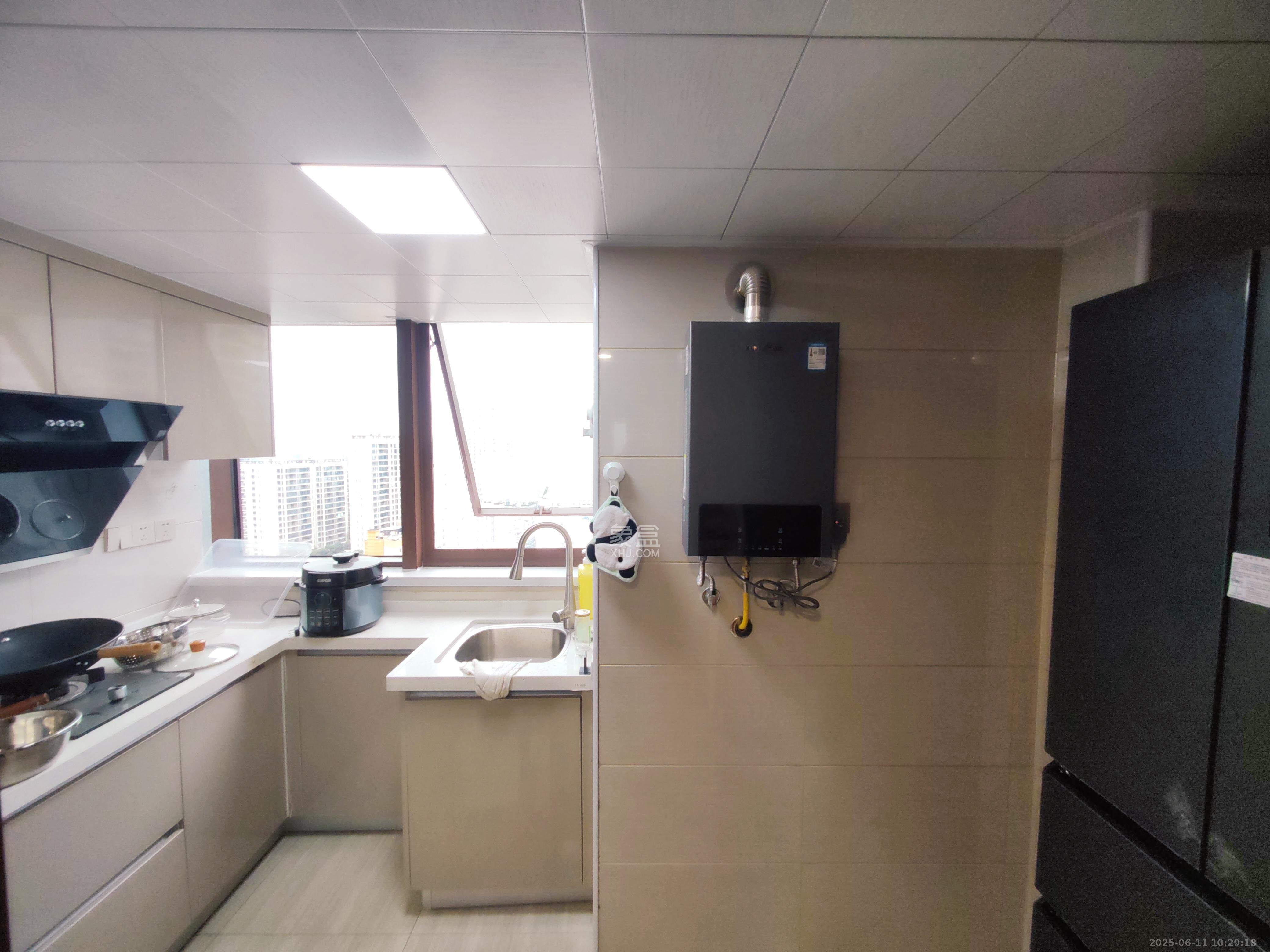 富兴时代御城  2室1厅1卫    3500.0元/月 富兴时代御城  2室1厅1卫    3500.0元/月室内图