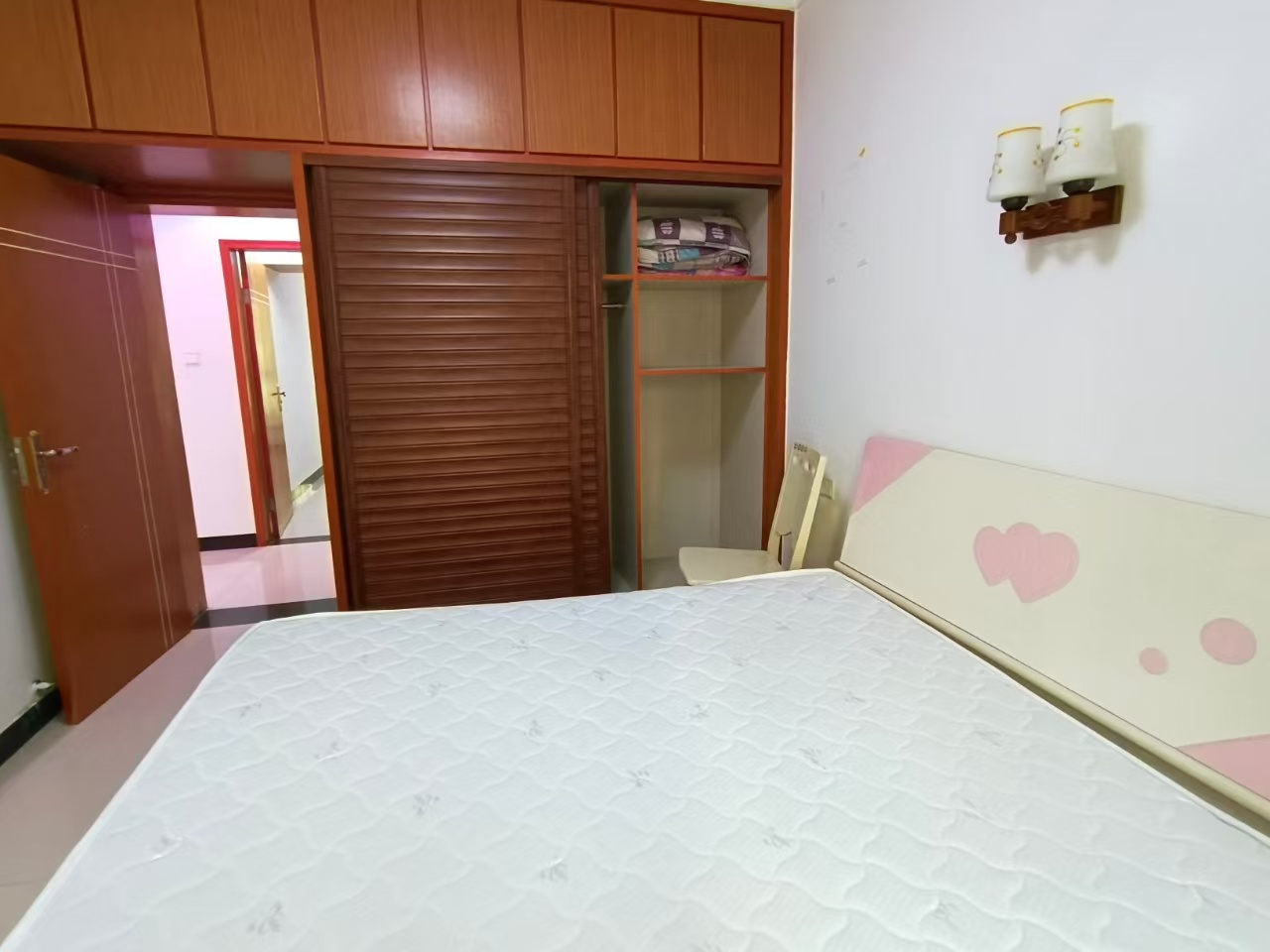 幸福里  3室2厅1卫   1500.00元/月室内图