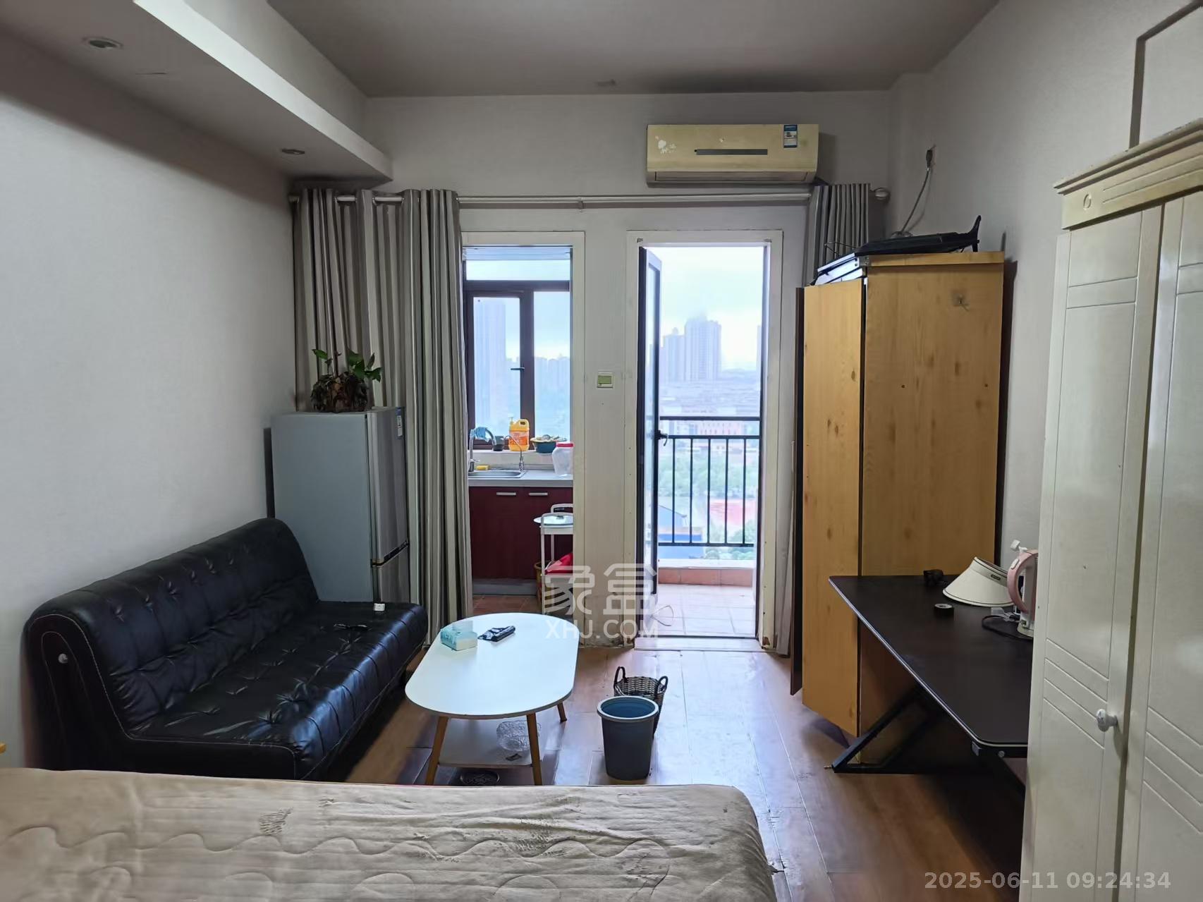 水岸世景  1室1厅1卫   950.00元/月室内图
