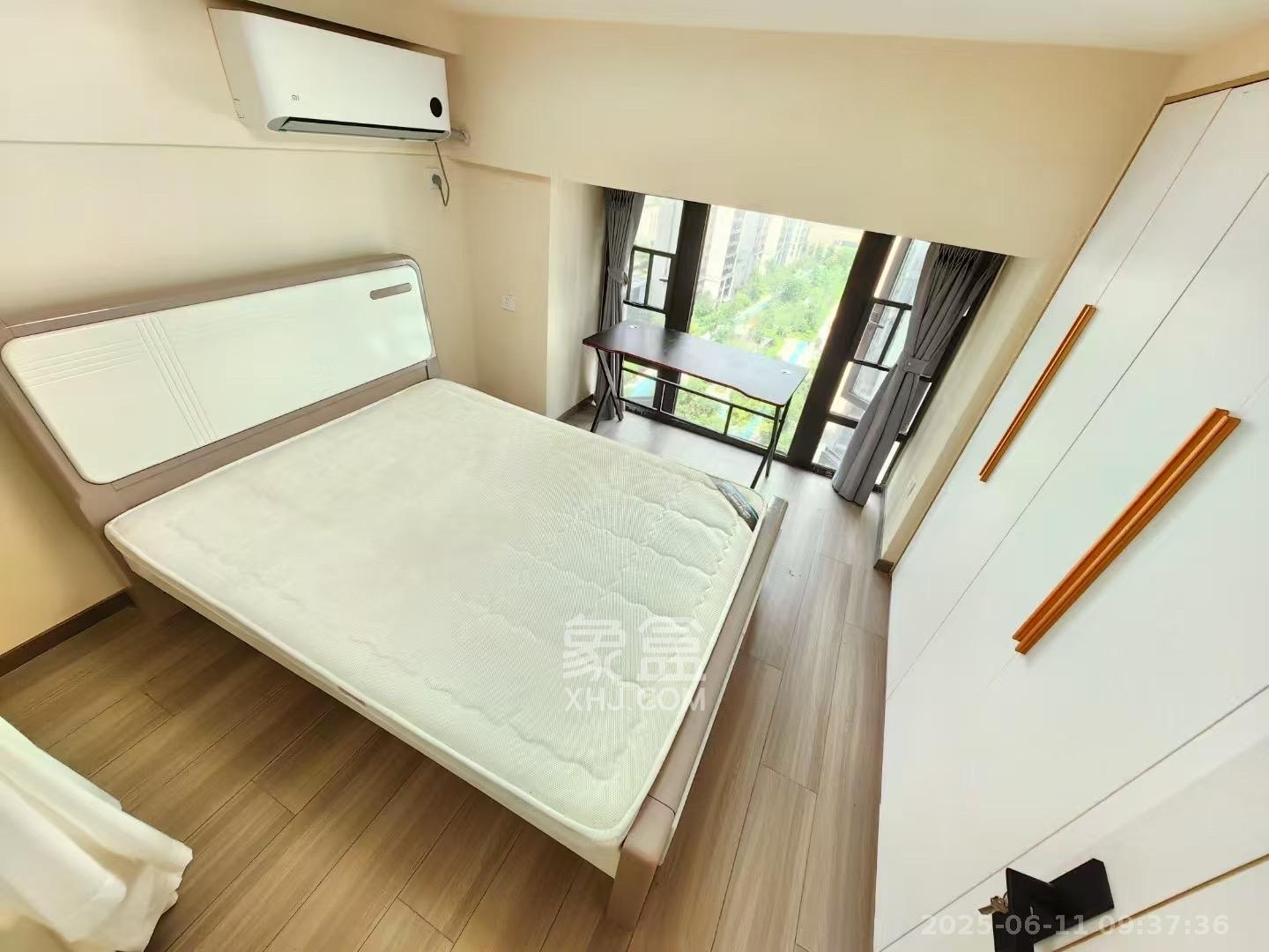 中海阅溪府  2室1厅1卫   2200.00元/月室内图