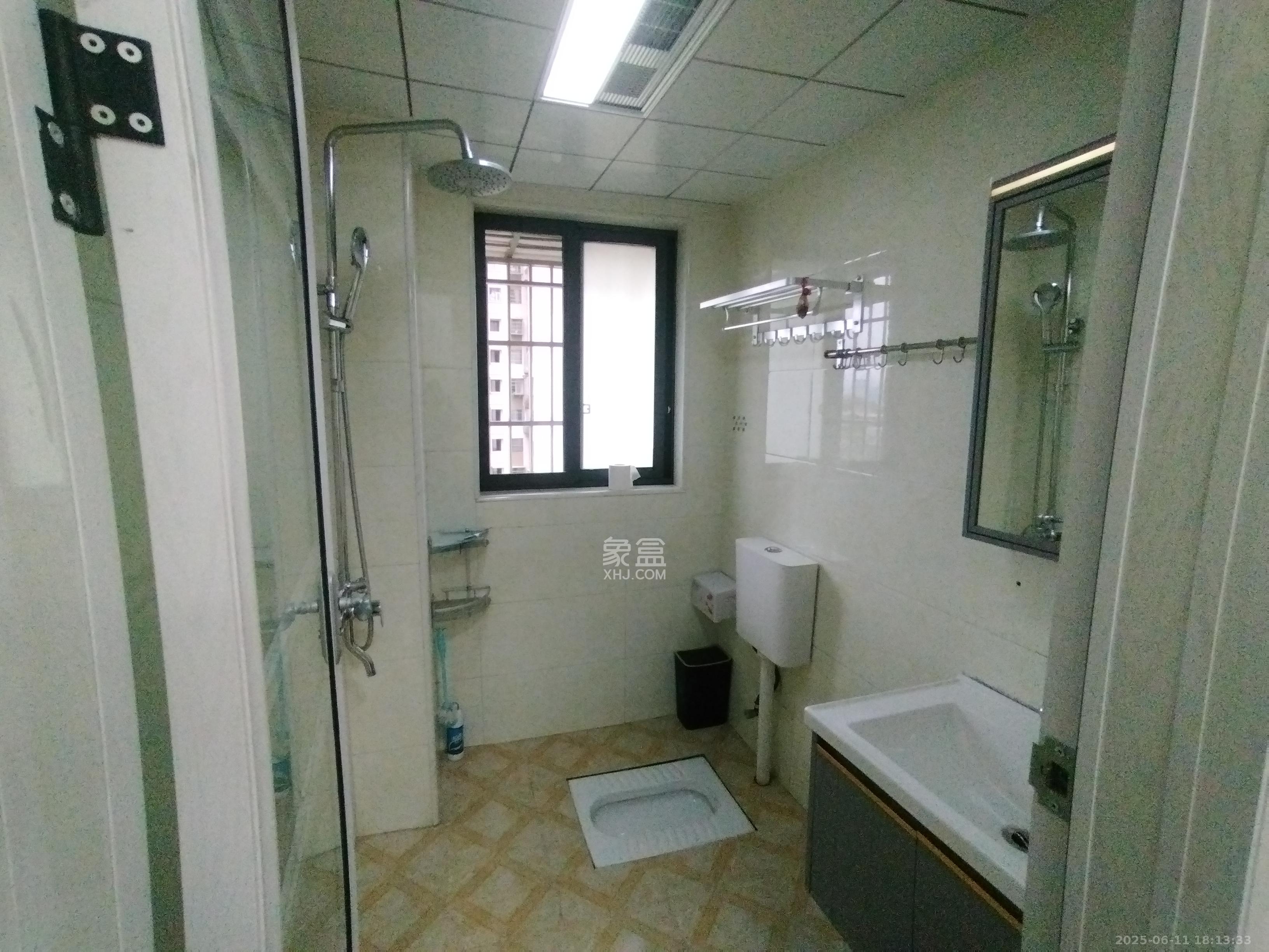 嘉顺苑 2室2厅1卫 2100.0元/月 嘉顺苑 2室2厅1卫 2100.0元/月室内图