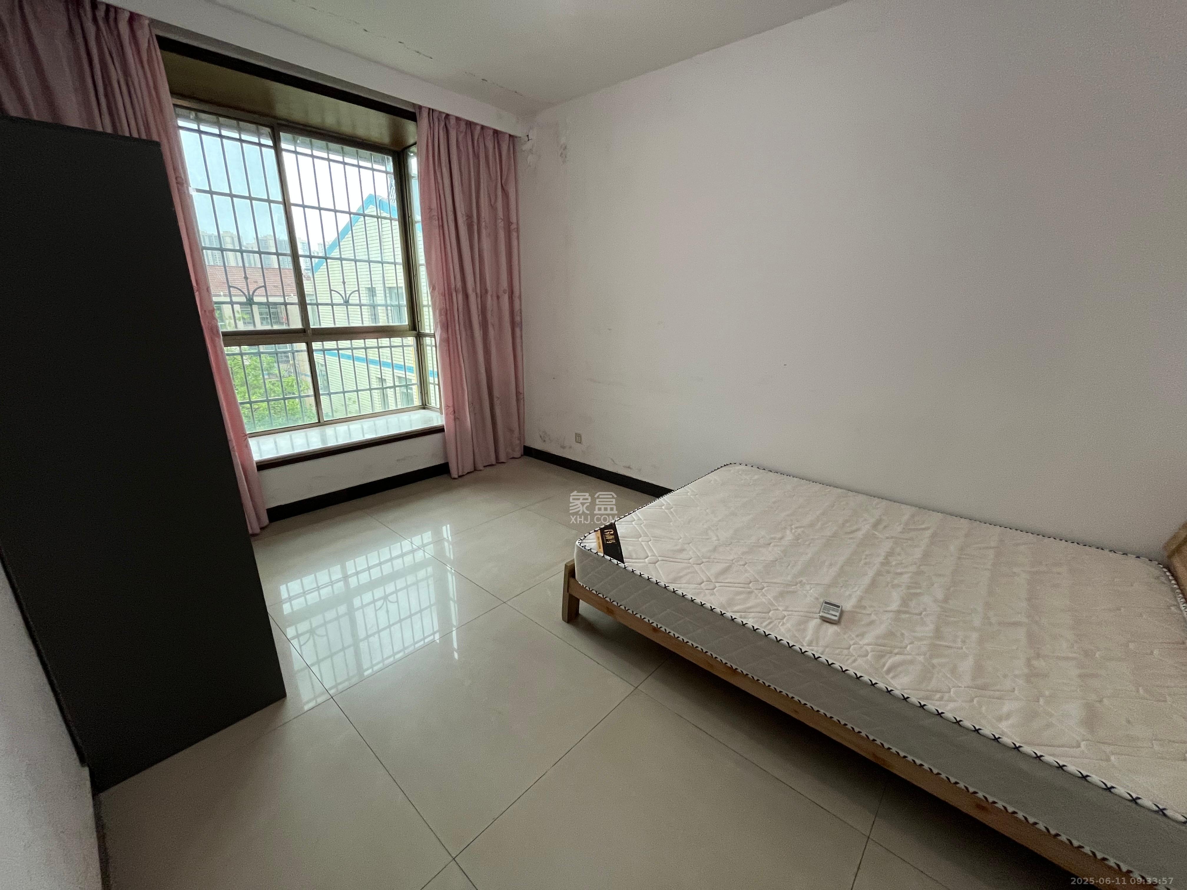 兴联小区  2室2厅1卫    1400.0元/月室内图