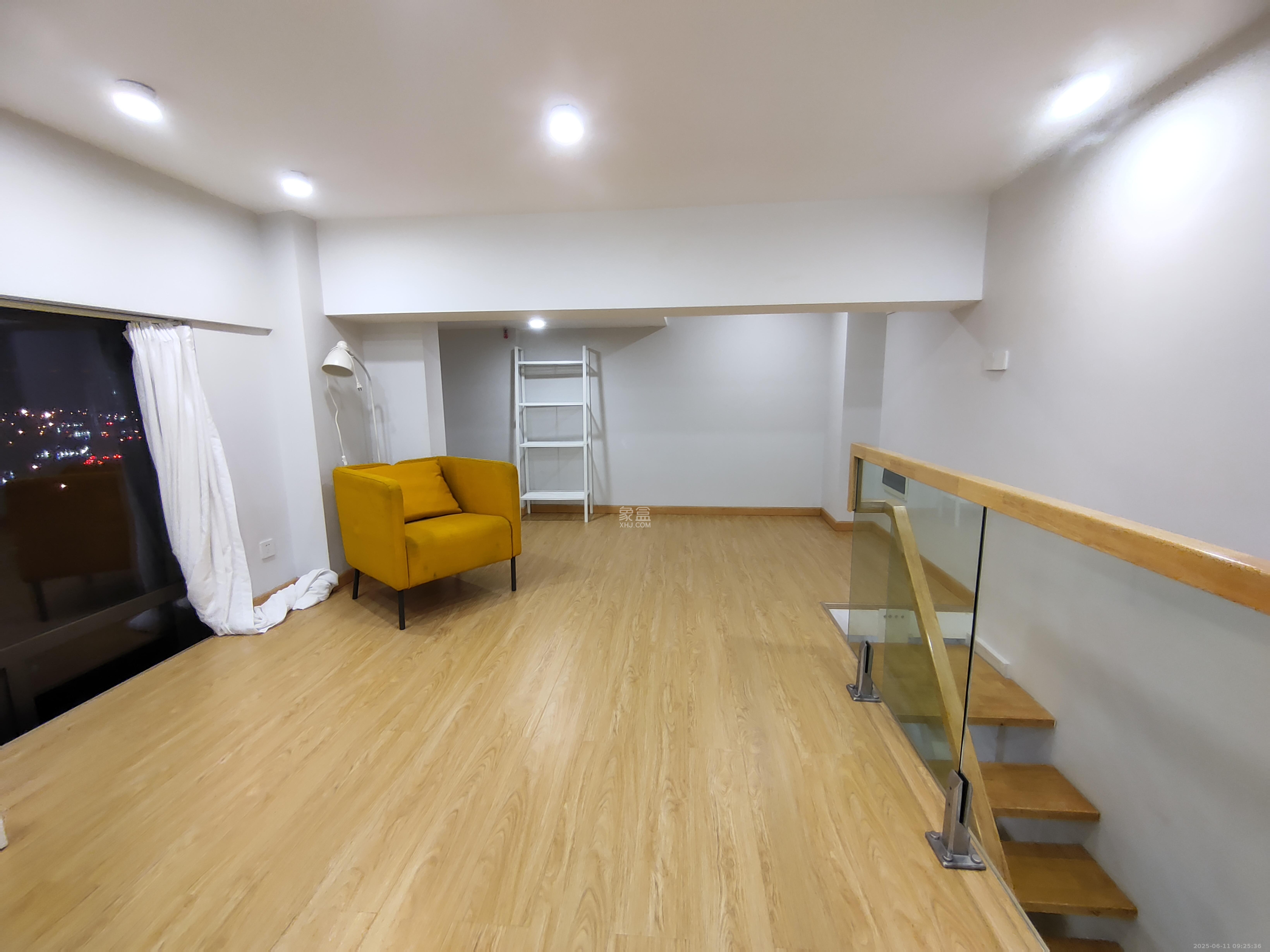 润和滨江府  2室2厅1卫    1800.0元/月室内图